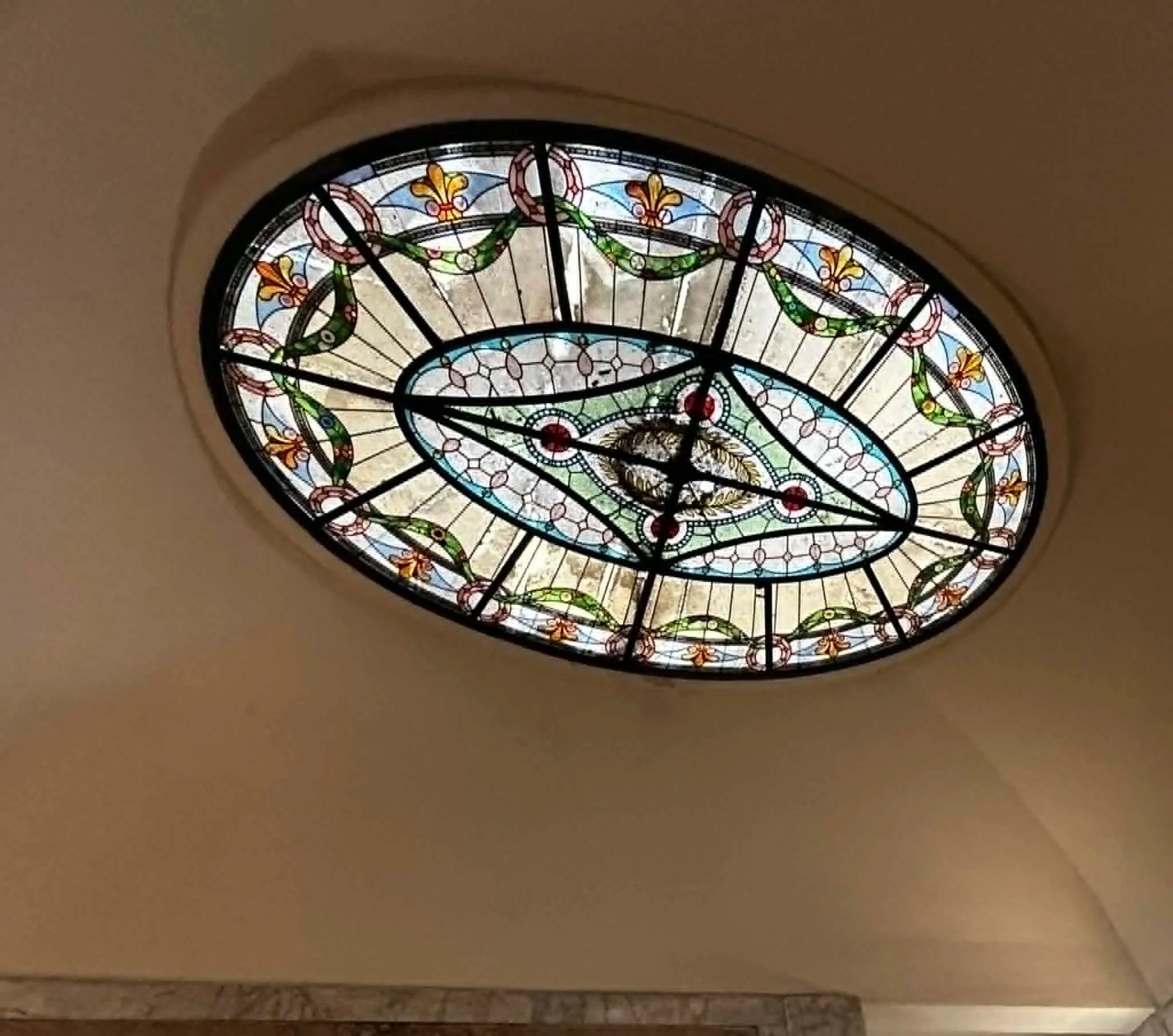 Glass decoration on the ceiling