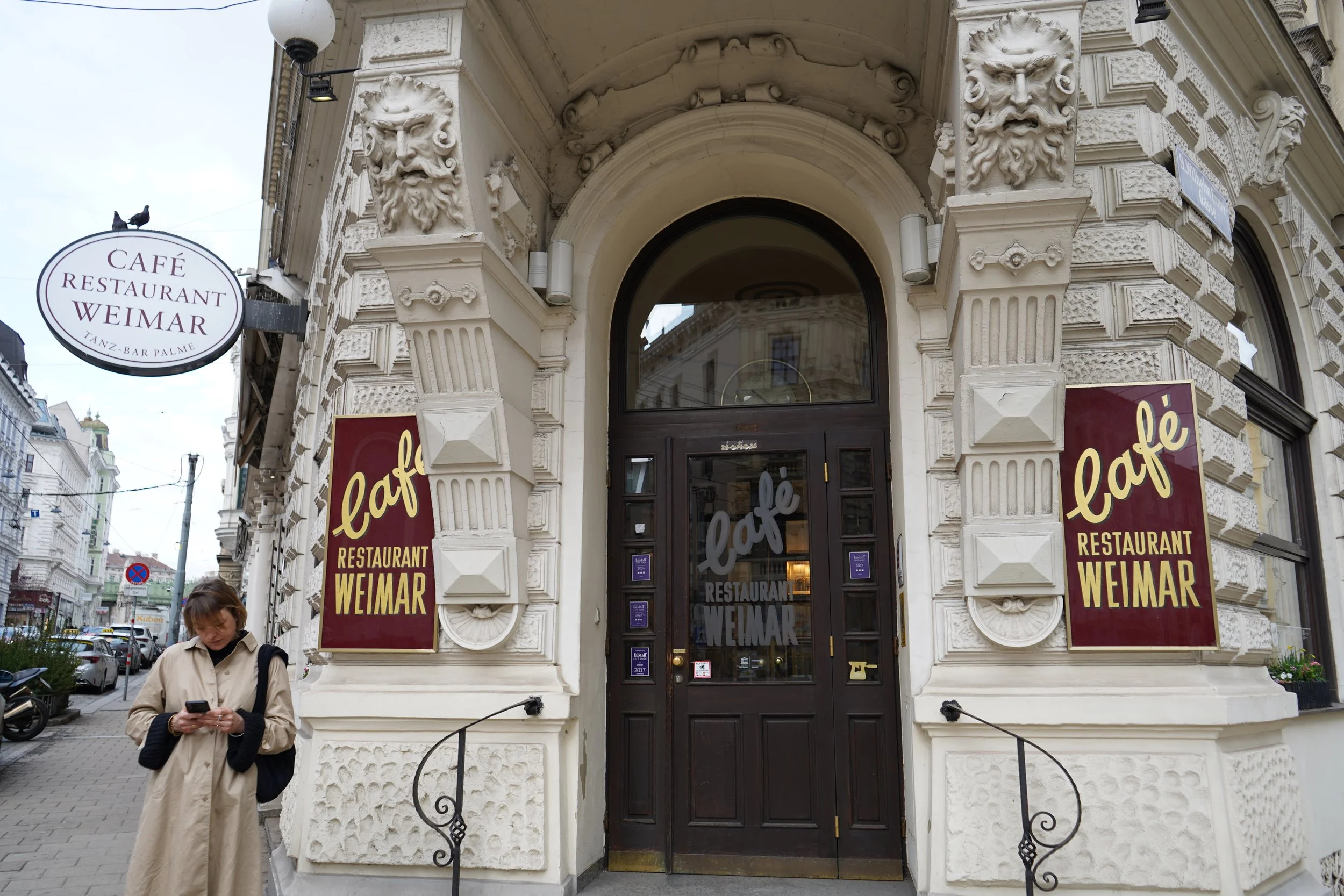 Cafe Weimar has been popular since it was established in 1918