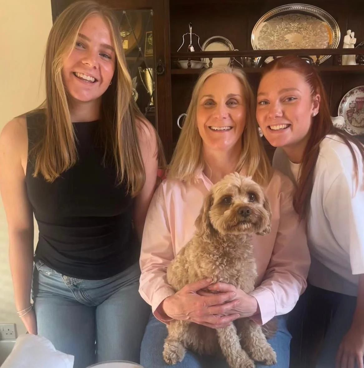 WhatsApp Image 2025-10-06 at 15.56.34_08bc28c6.jpg