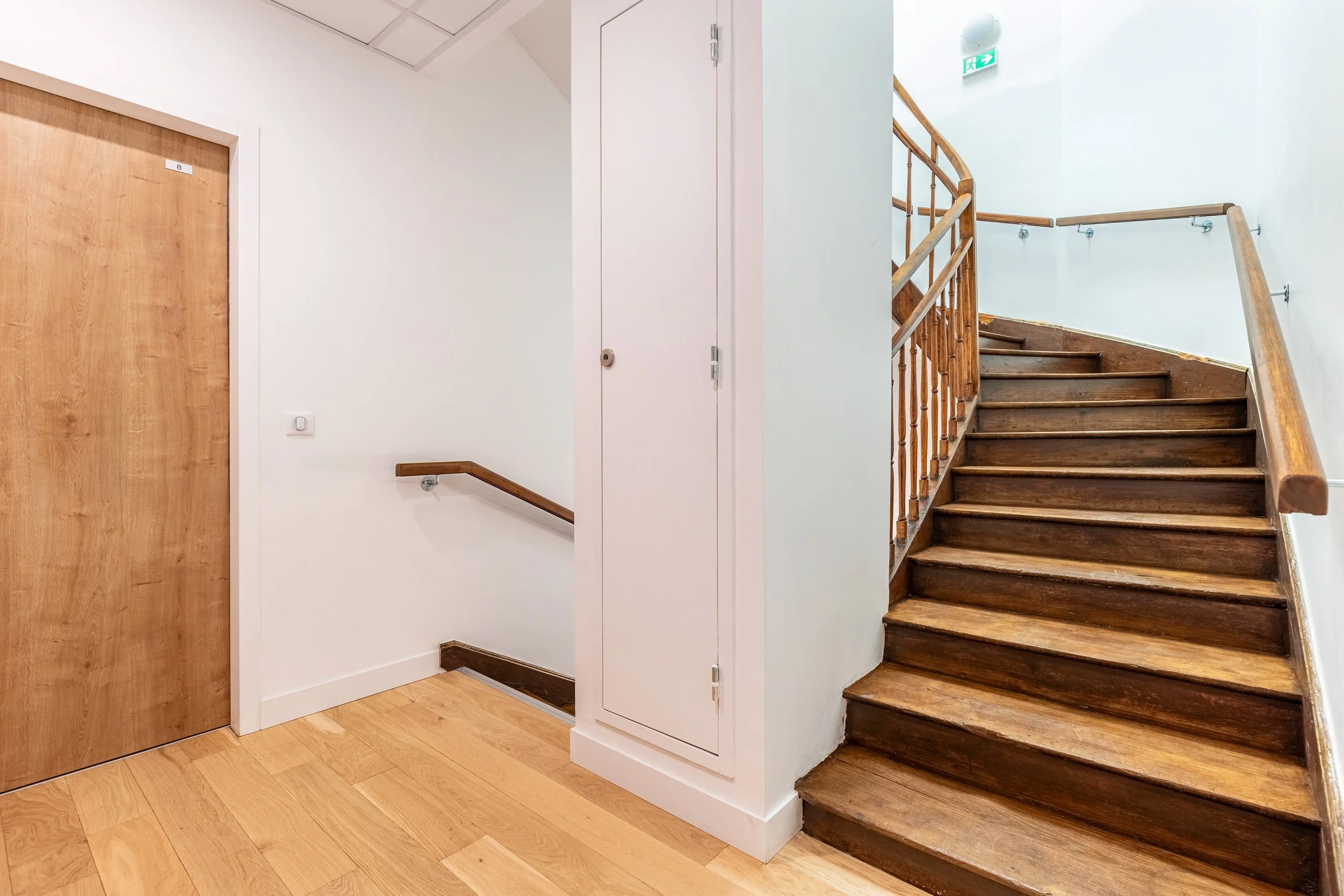 25. Parties communes - Escaliers.jpg