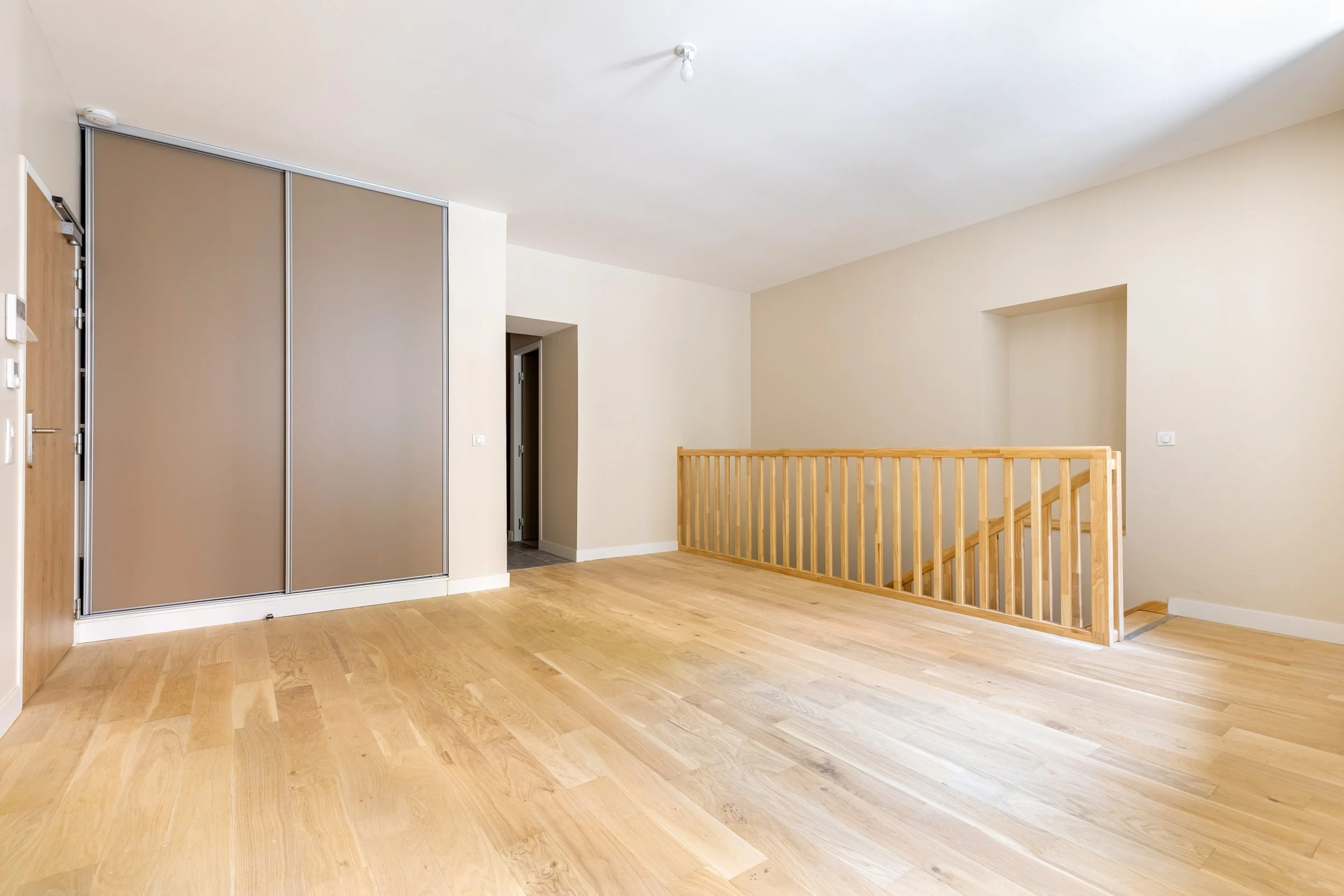 15. Appartement 2 - Salon 2.jpg