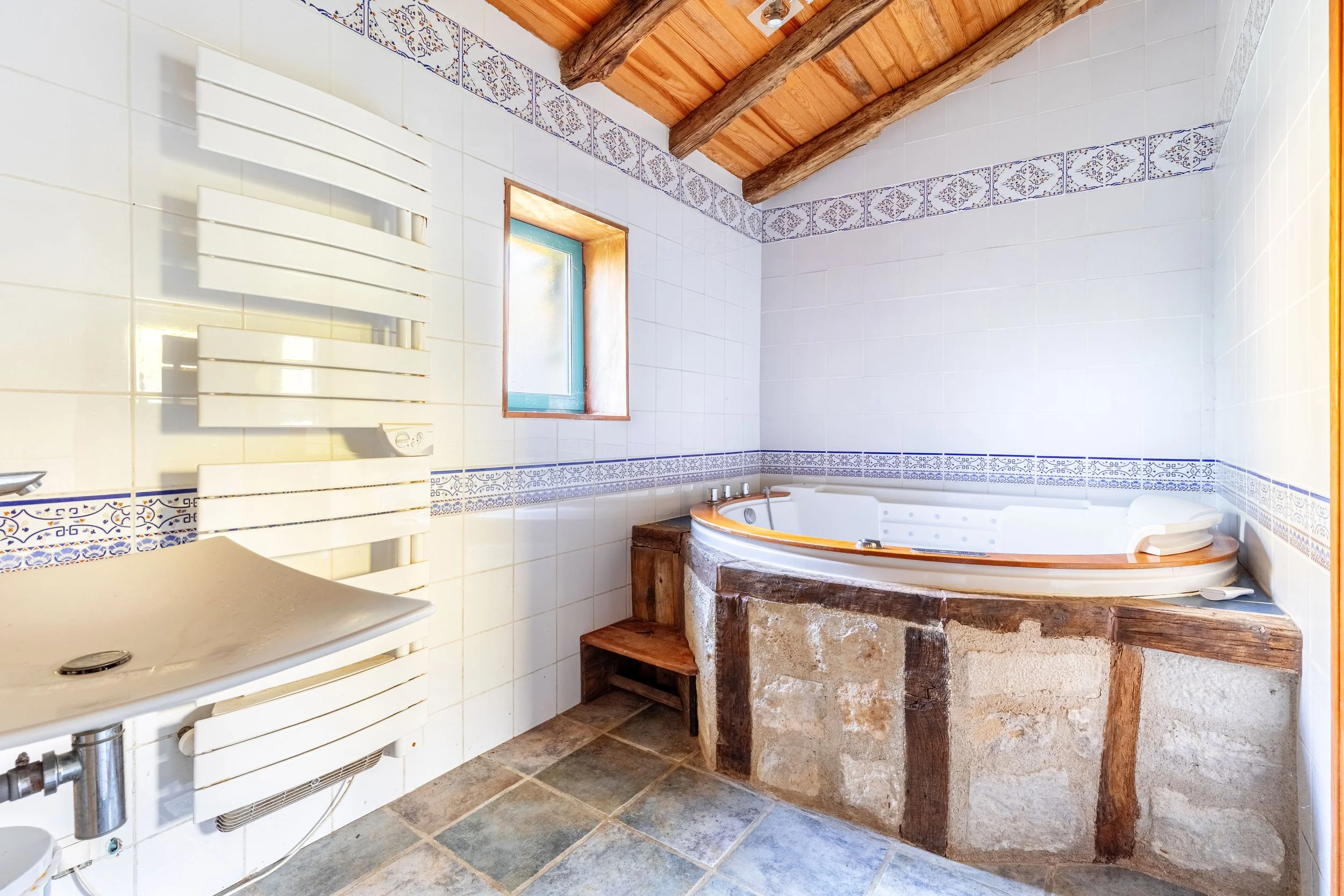 24. Salle de bain 2.jpg