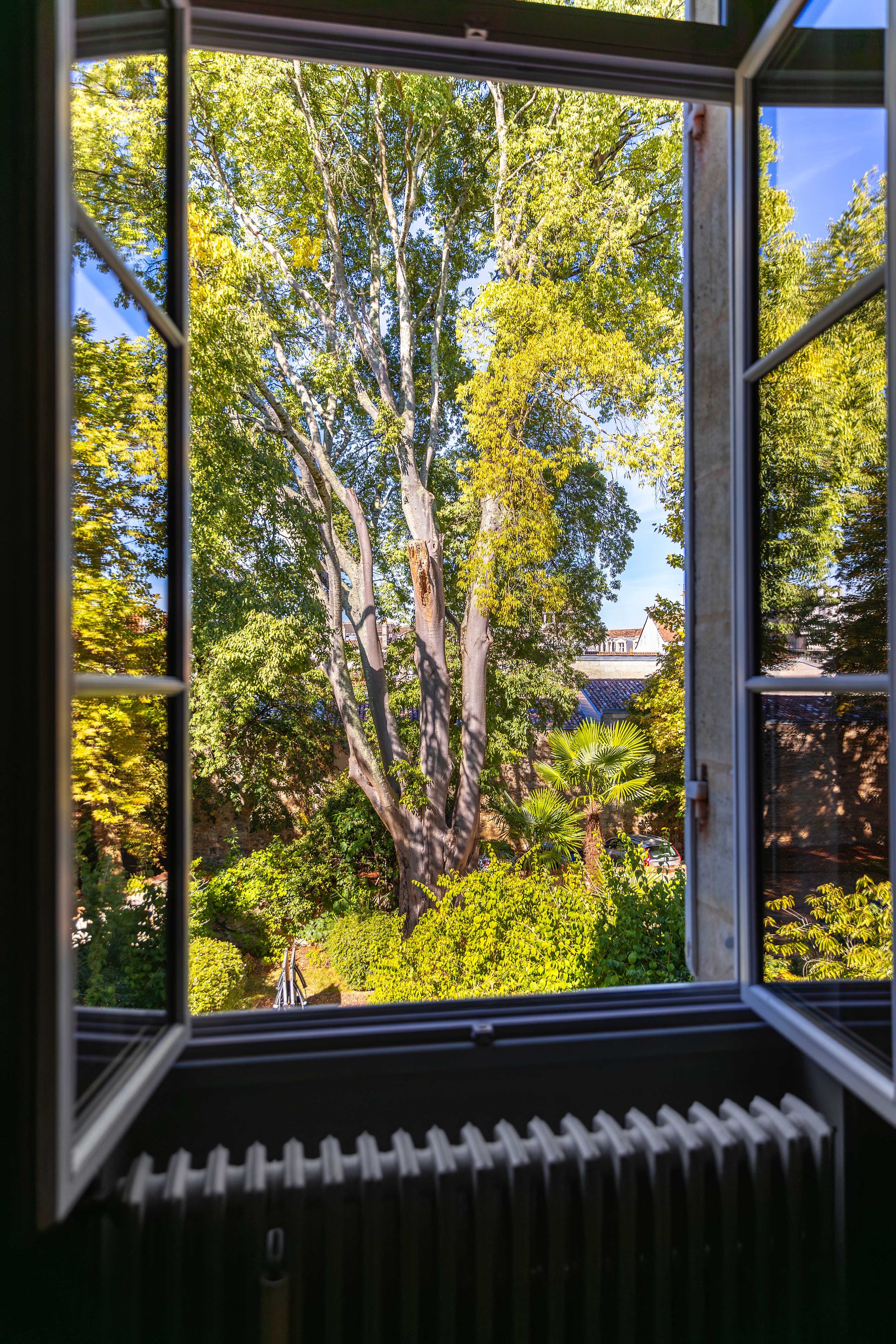 23. Chambre 3 - Vue.jpg