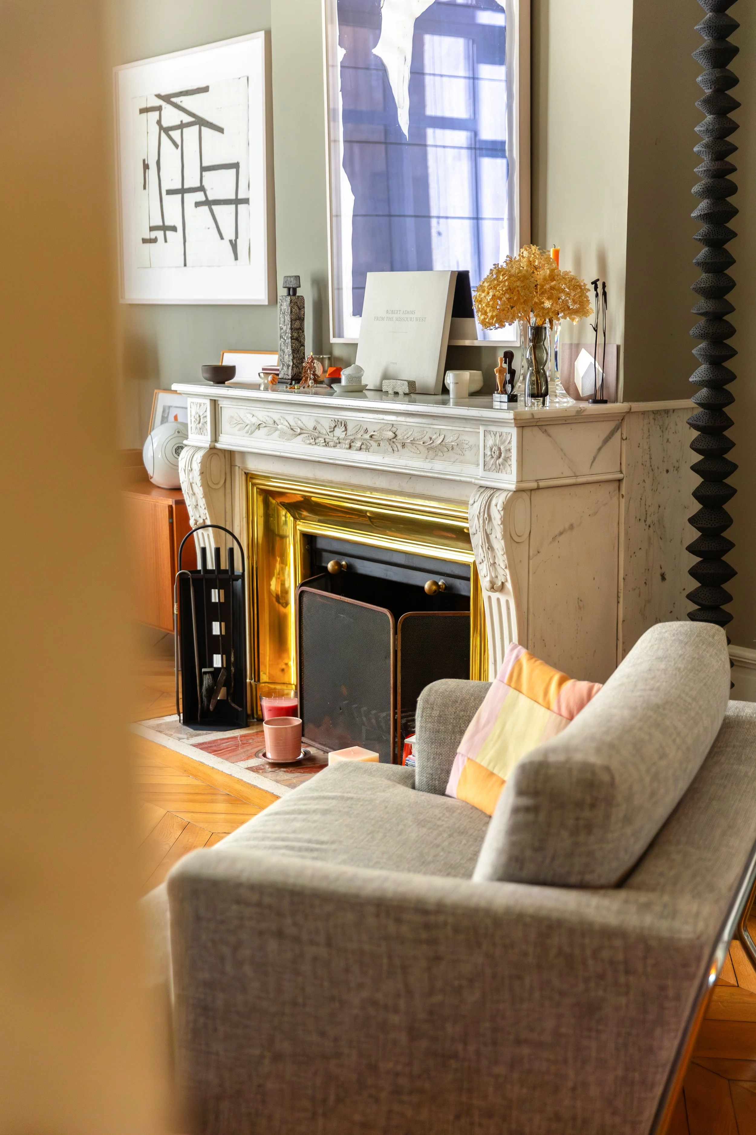 5. Salon - Cheminée.jpg