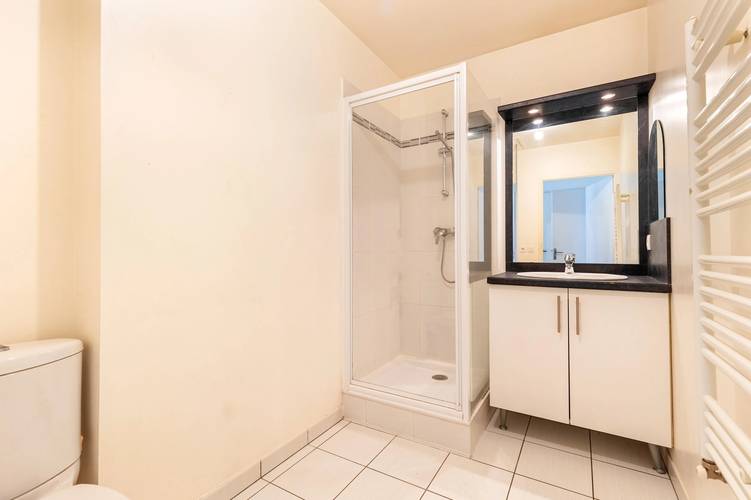 8. Salle de bain 2.jpg