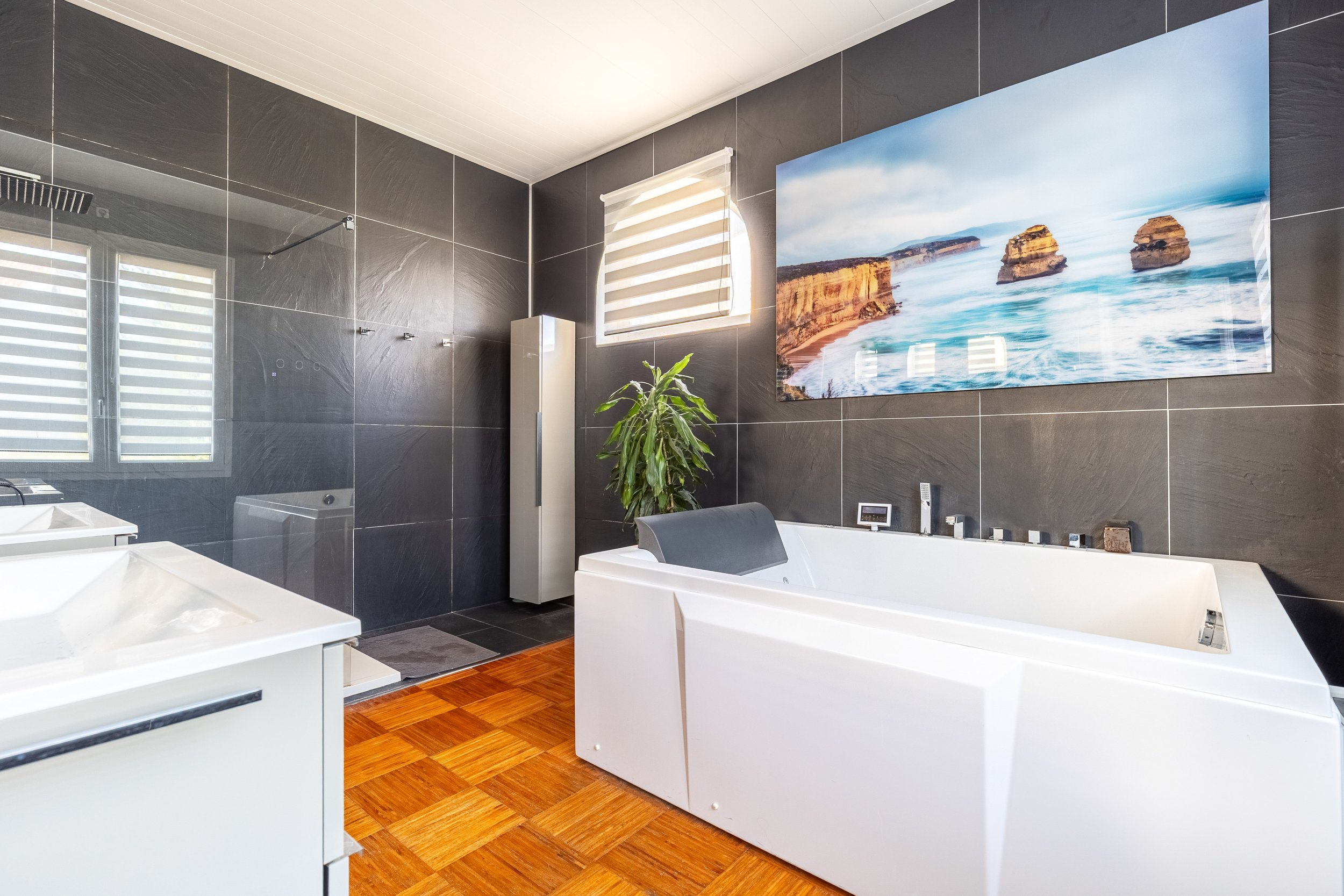 19. Chambre 4 - Salle de bain.jpg