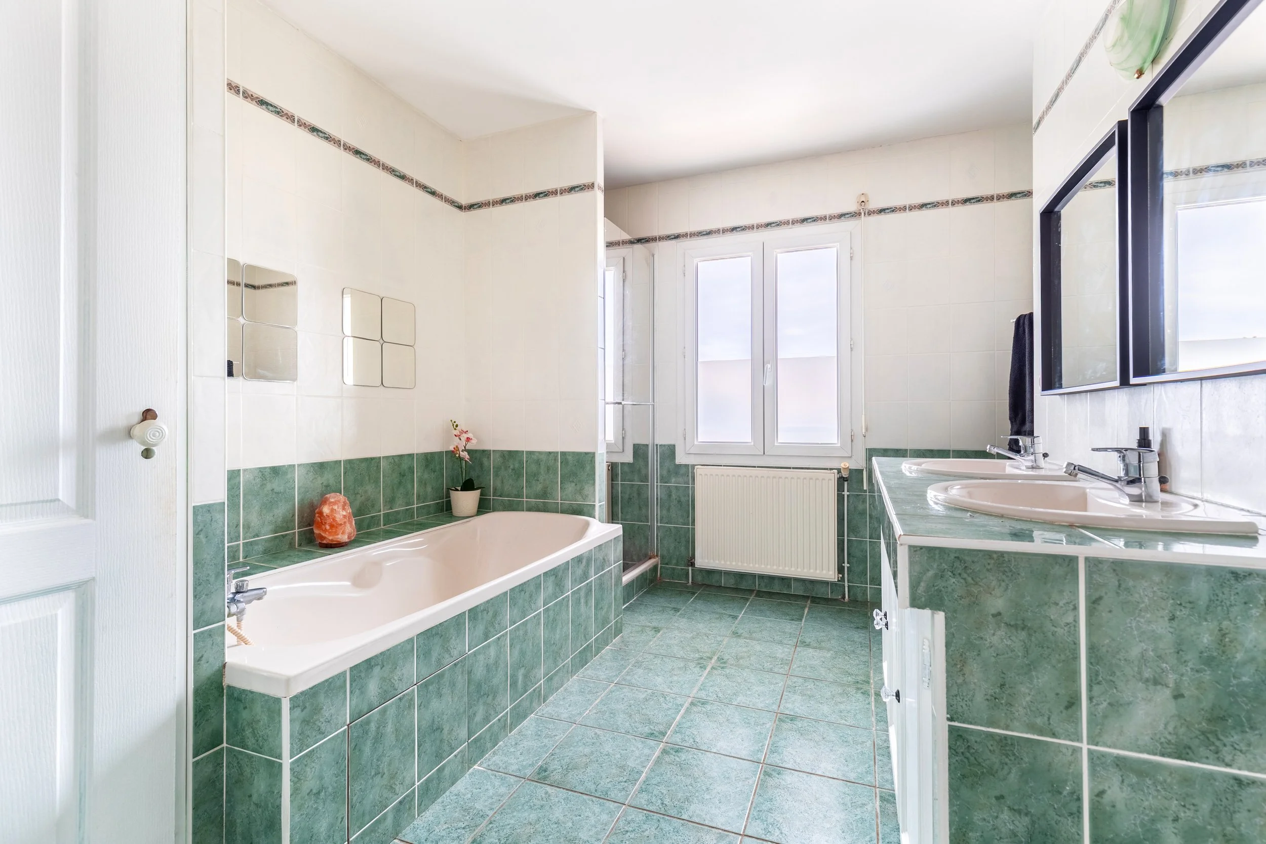 13. Salle de bain.jpg