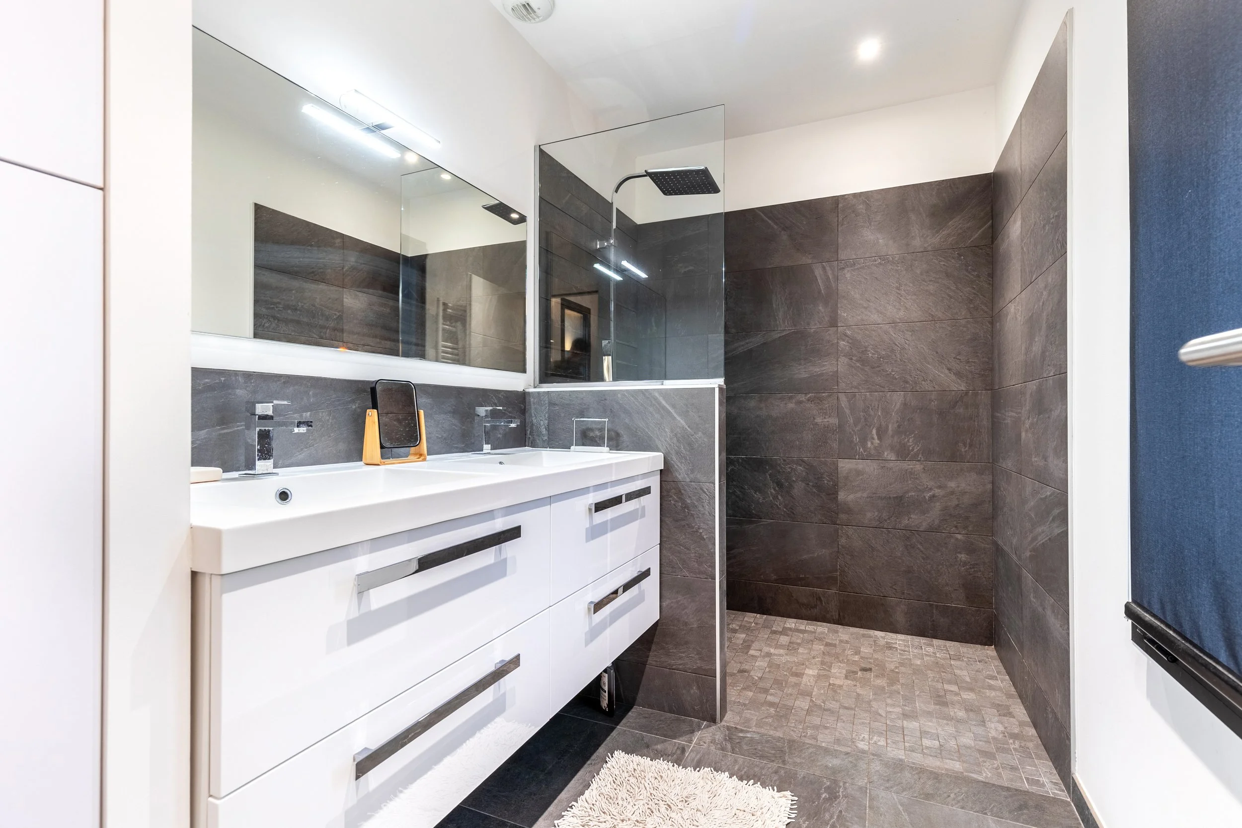 14. Salle de bain.jpg