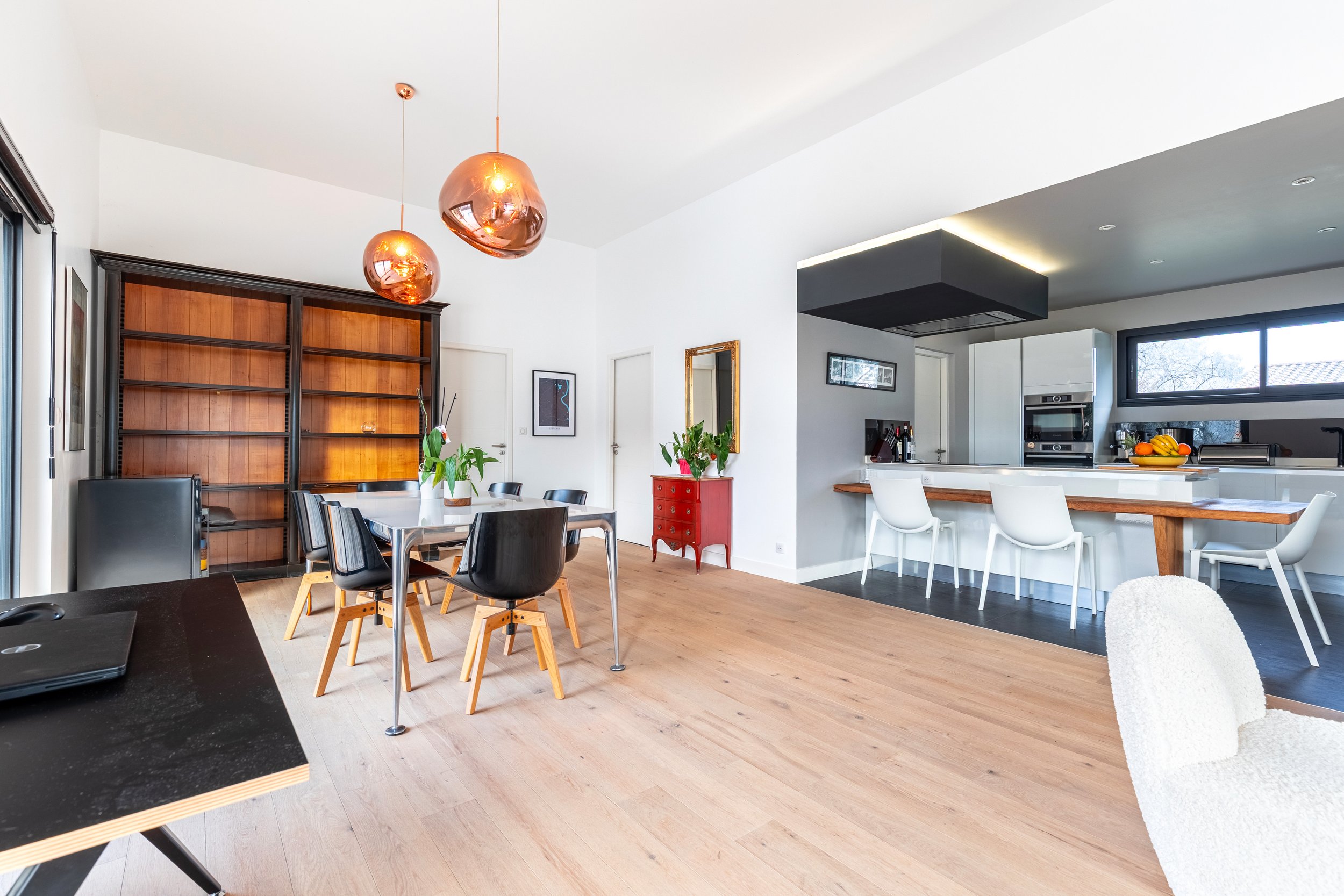 7. Salle à manger 1.jpg