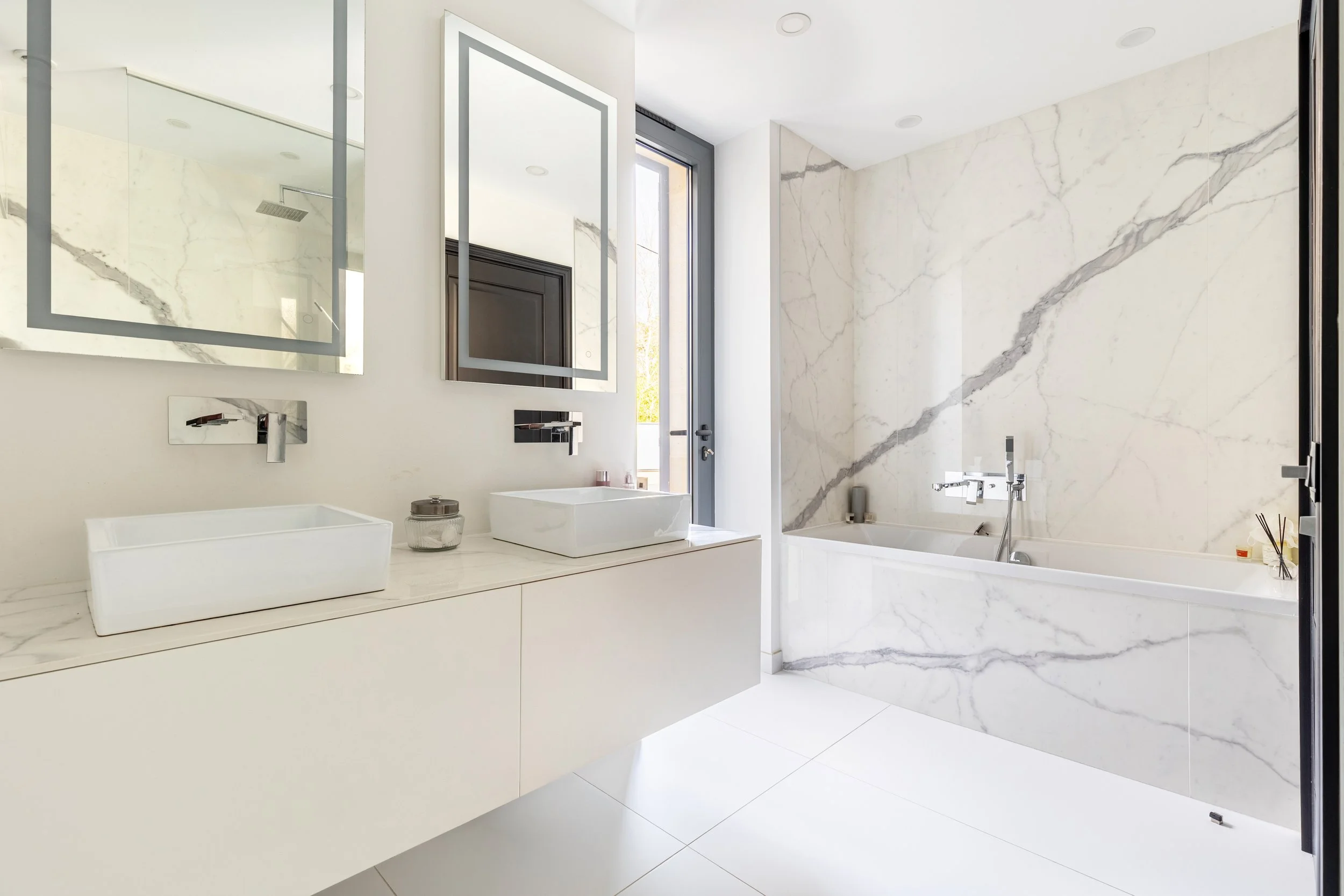 14. Chambre 4 - Salle de bain.jpg