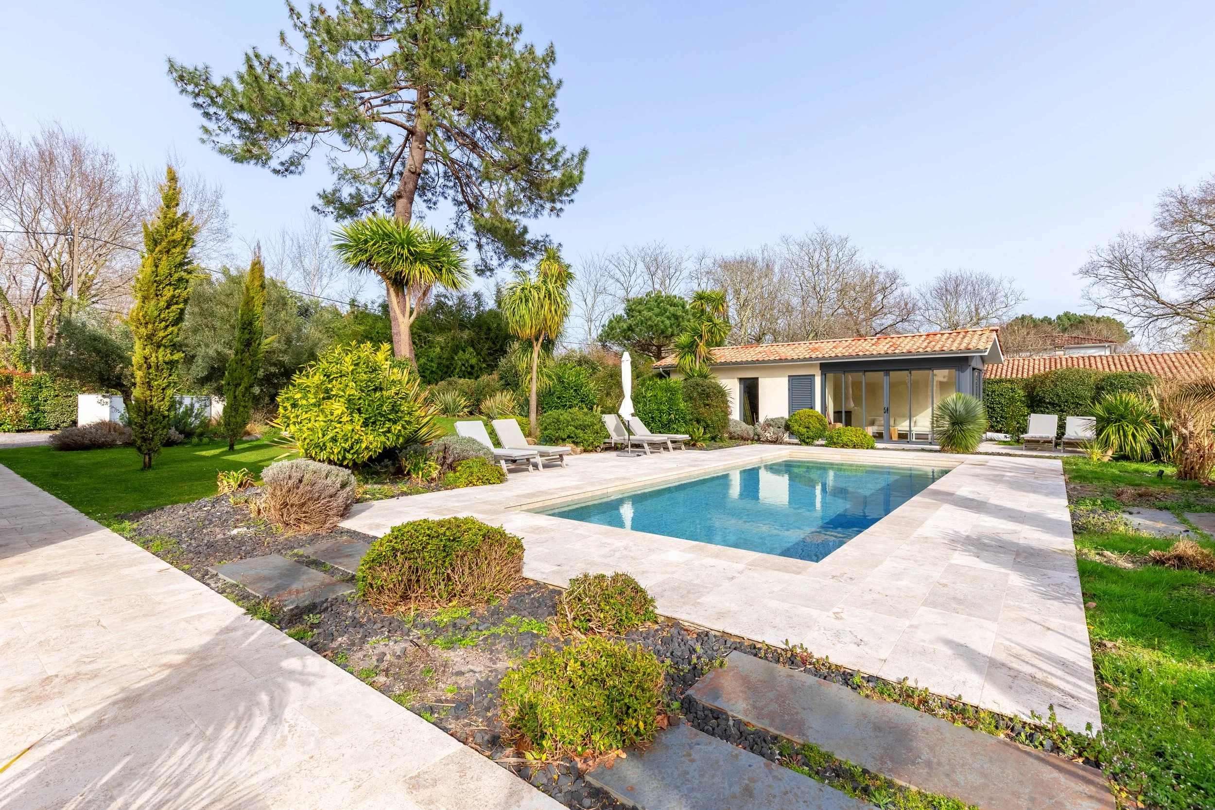 29. Extérieur 5.jpg