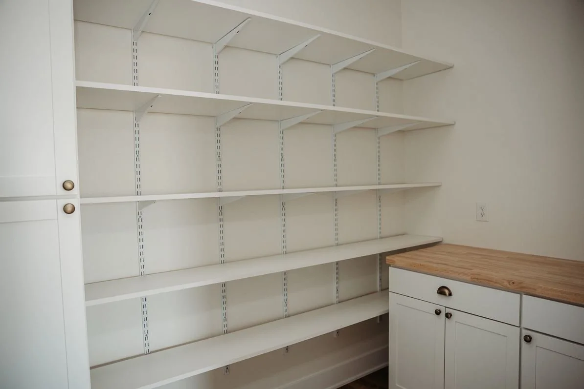 Pantry - 2718 South Forty Lane.JPG