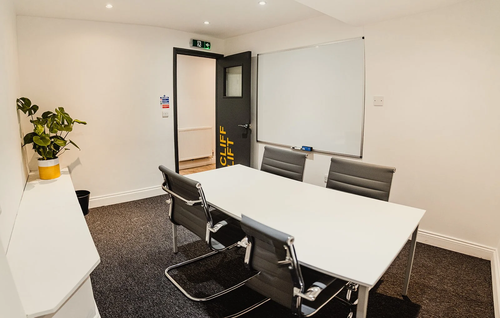brand-photography-example-coworking-space-9.jpg