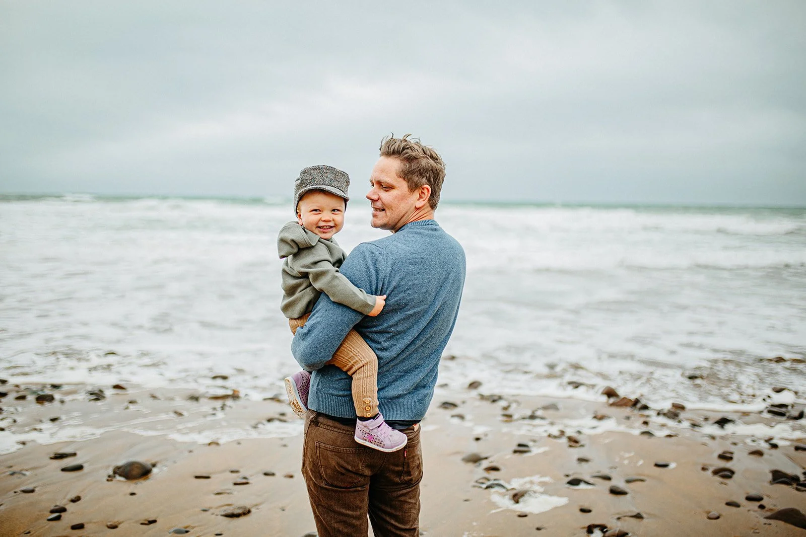 family-photoshoot-on-the-beach-6.jpg