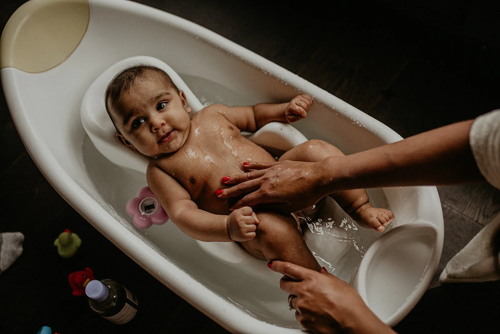 at-home-newborn-photography-sibling-12.jpg