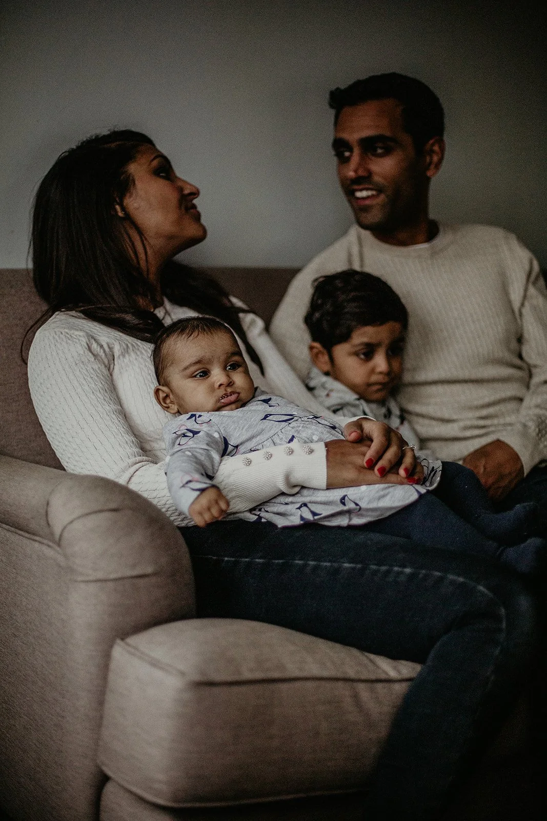 at-home-newborn-photography-sibling-31.jpg