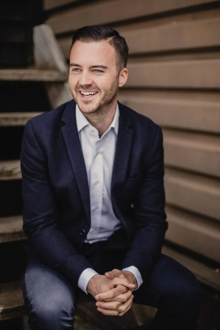 modern-headshot-8.jpg