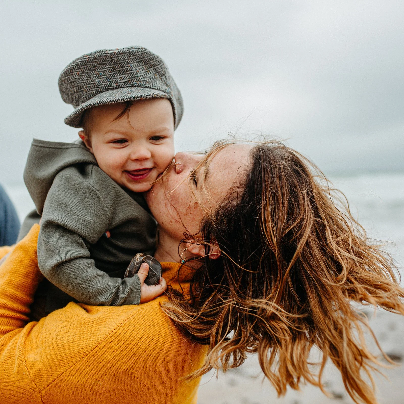 family-photoshoot-on-the-beach-8.jpg