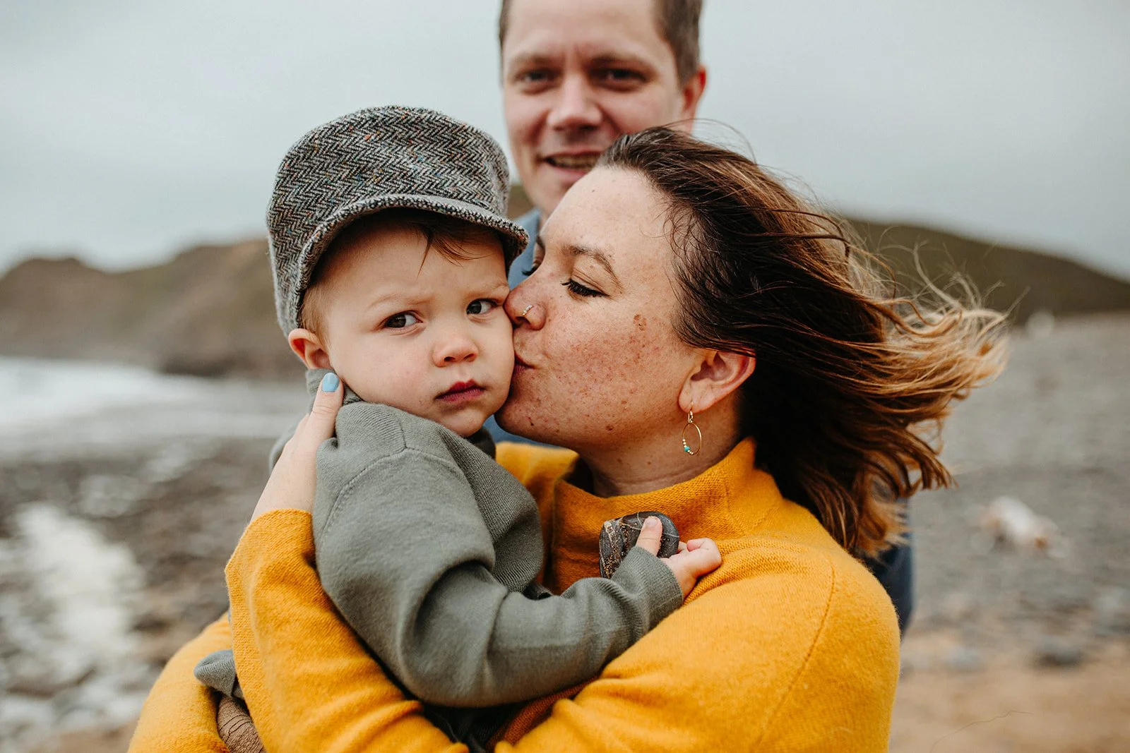 family-photoshoot-on-the-beach-7.jpg