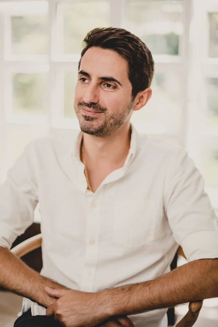modern-headshot-21.jpg