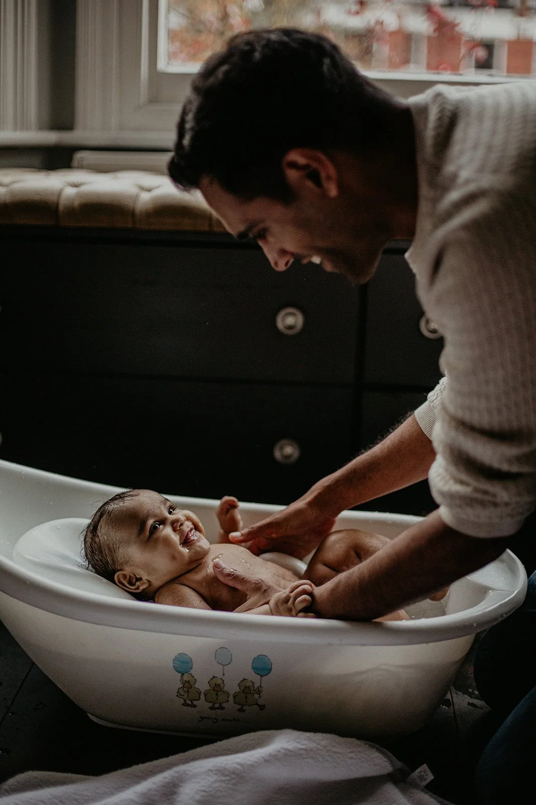 at-home-newborn-photography-sibling-19.jpg