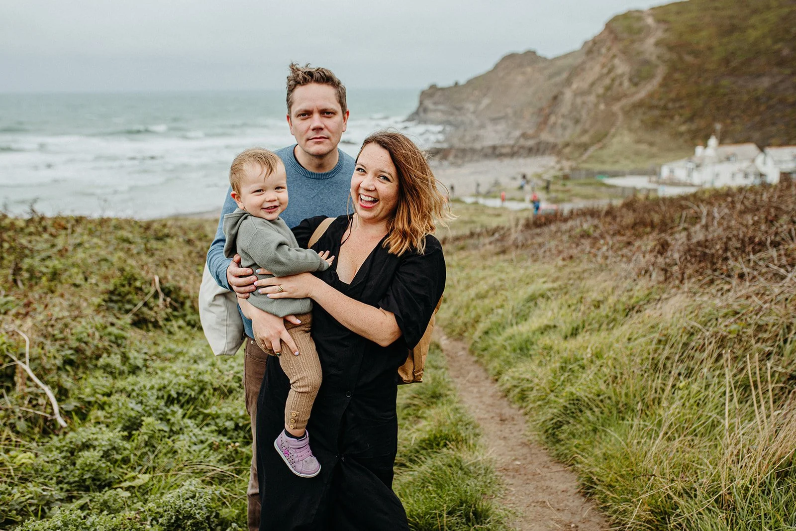 family-photoshoot-on-the-beach-3.jpg