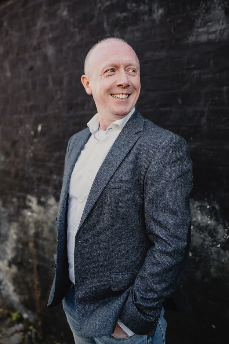 modern-headshot-9.jpg