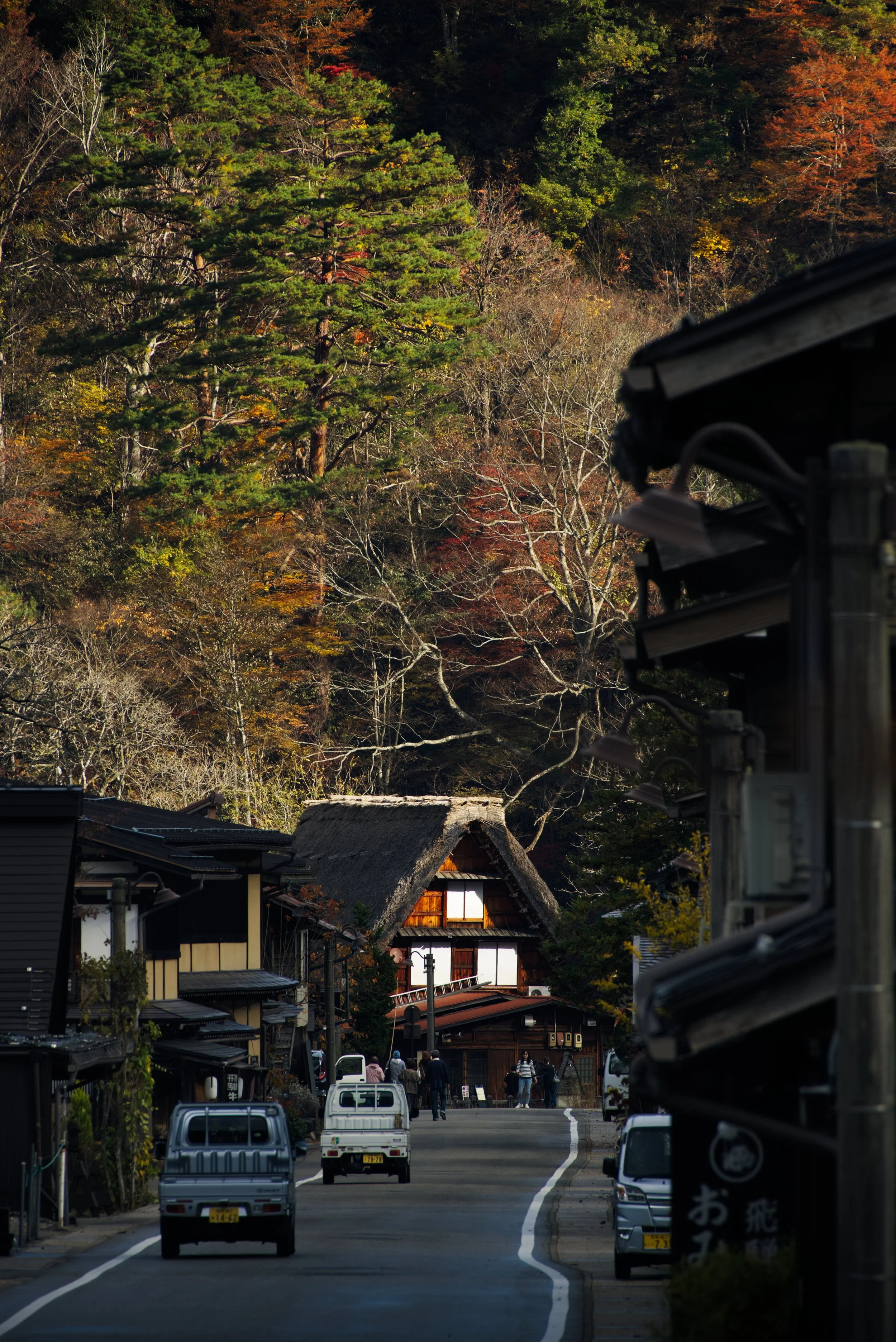 Shirakawago_Street.jpg