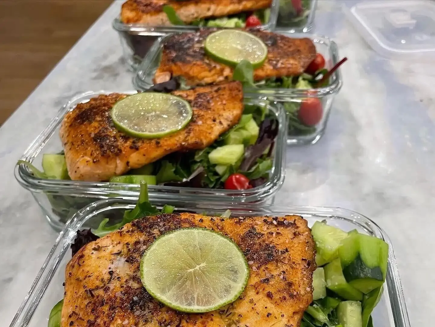 How Does a Personal Chef Handle Grocery Shopping?
