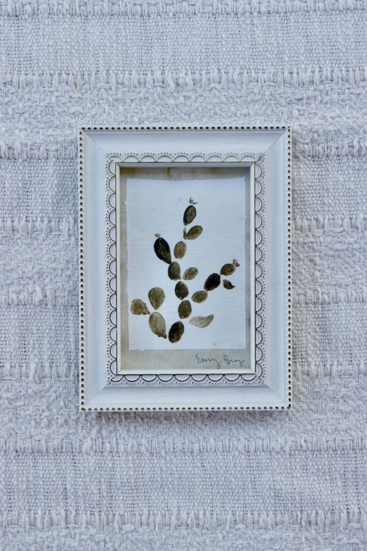 Prickly Pear Silhouette

Oil on raw canvas. 5 x 7 inches. Available at Sweet Peas & Sage.