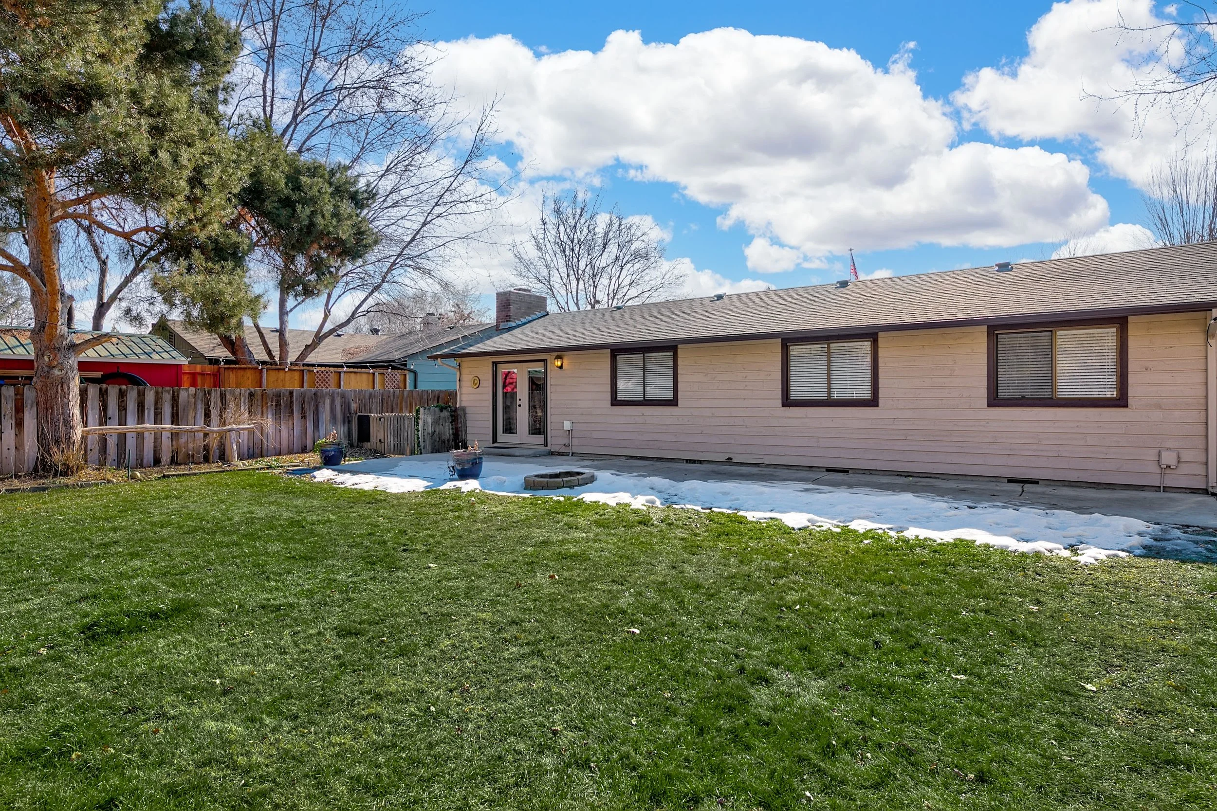 Hipwell_622 Monarch_2221-ZF-8368-51151-1-001-022.jpg