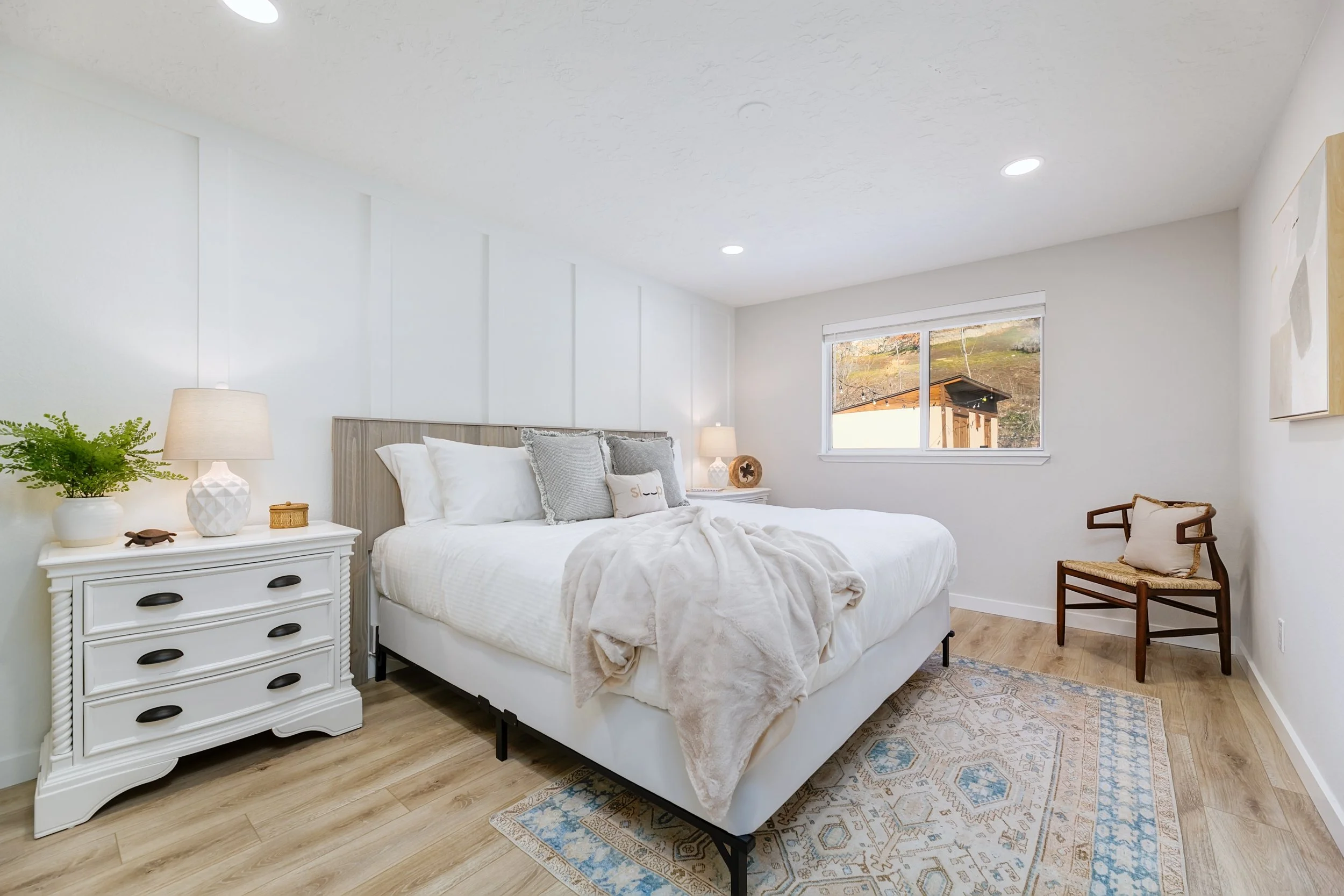 Hipwell_622 Monarch_2210-ZF-8368-51151-1-001-012.jpg