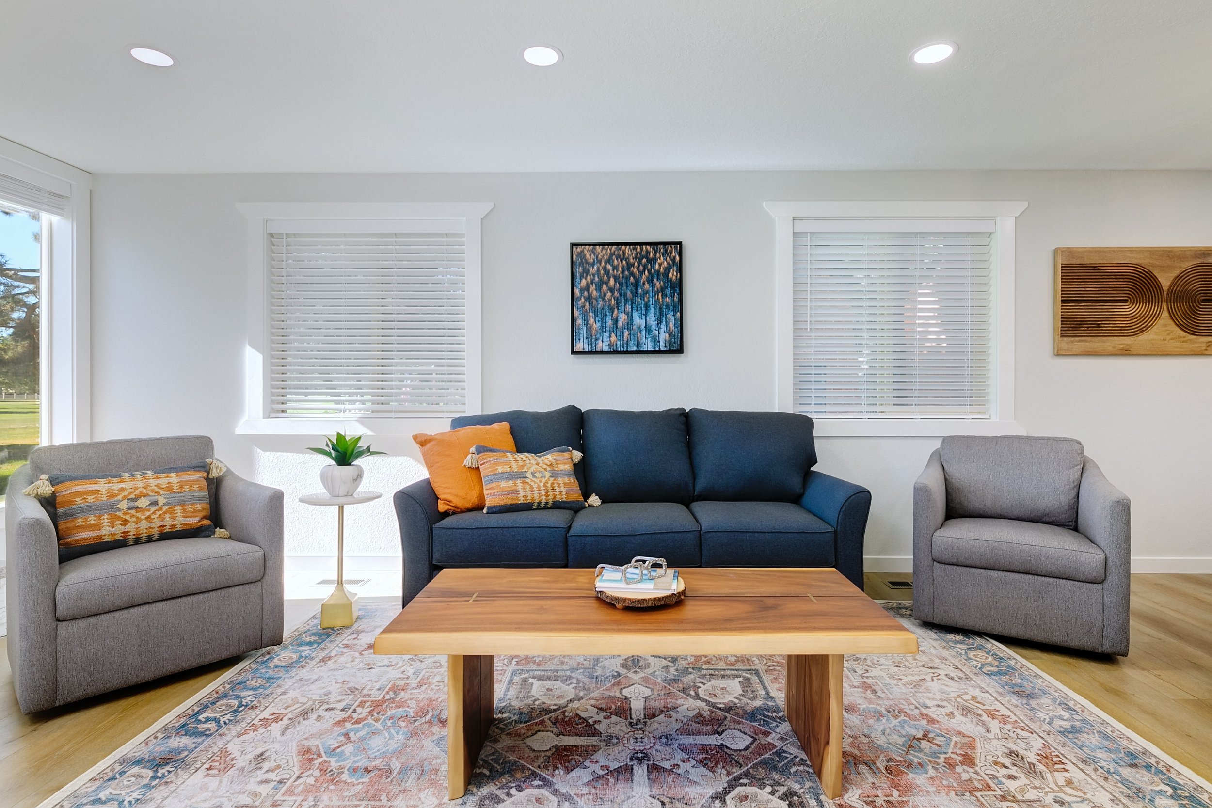 Gorgeous Updated Three-Bed Golf Course Home With Views in Meridian