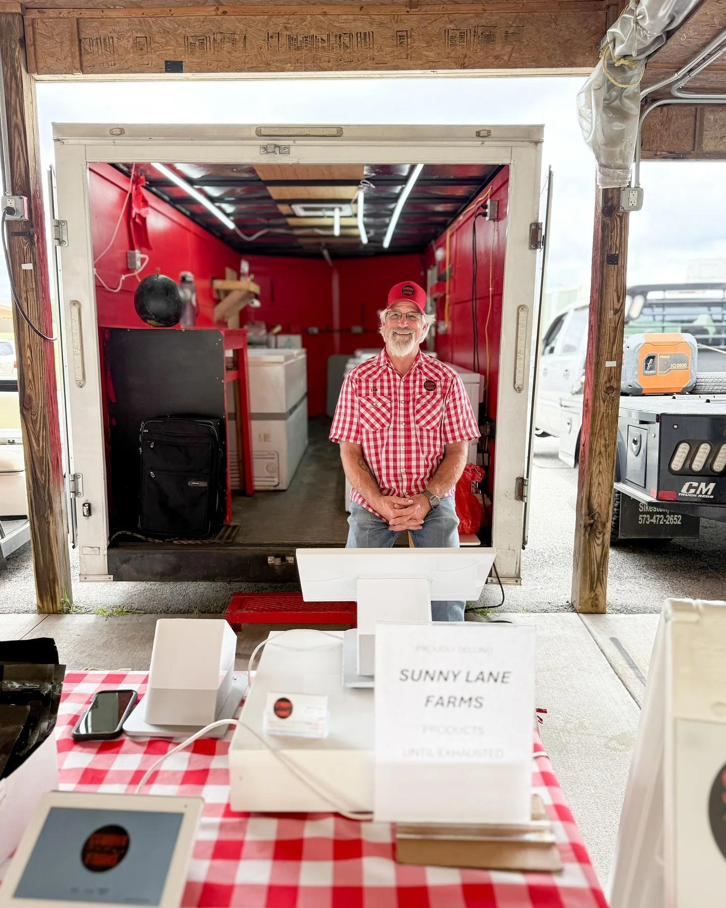 Another great day today at @webbcityfarmersmarket! If you missed us, you can catch us back again this Saturday from 9 am - 12 noon. In other news&hellip;. Does Sam need a haircut? 🤣💇