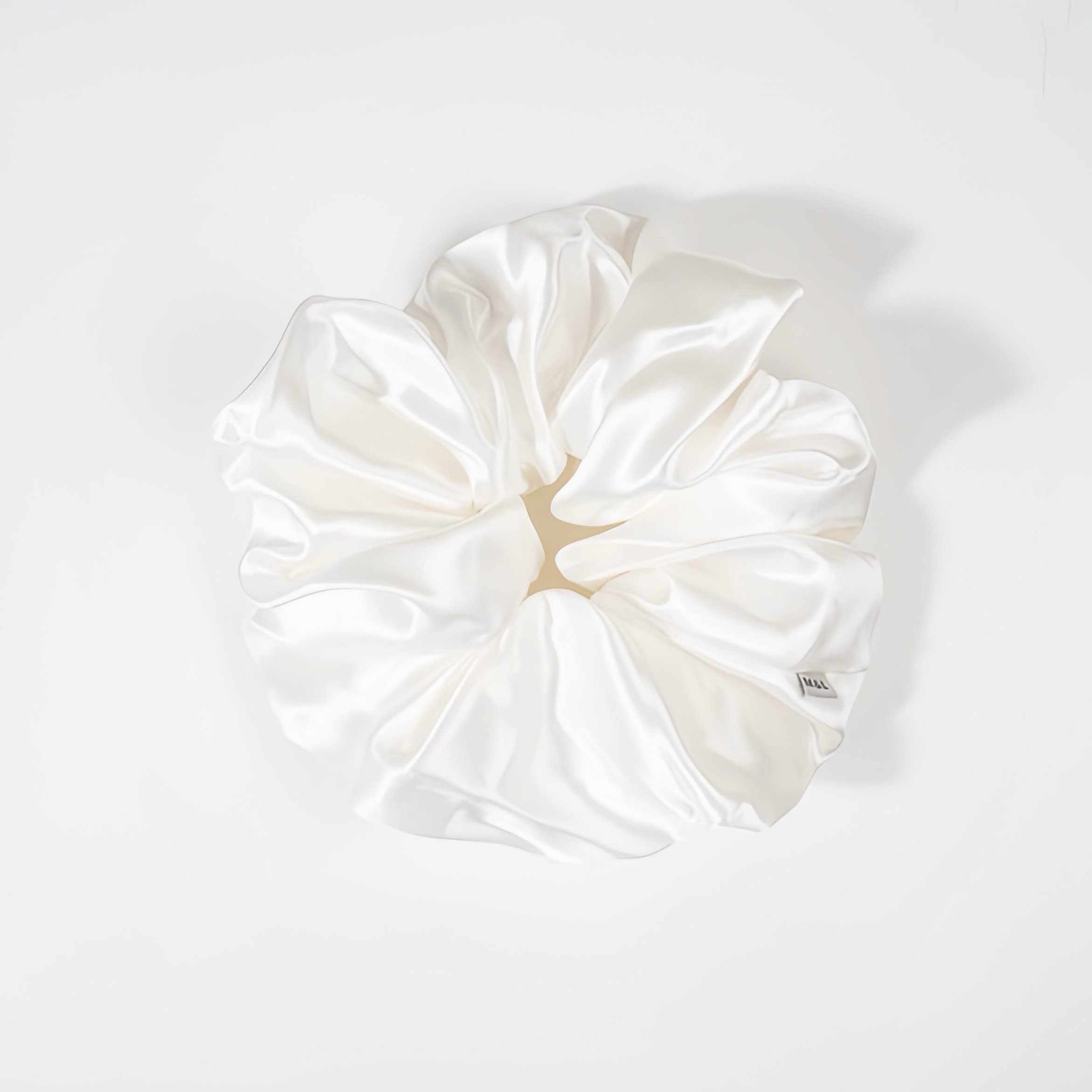 Silk Scrunchie XL, Pearl