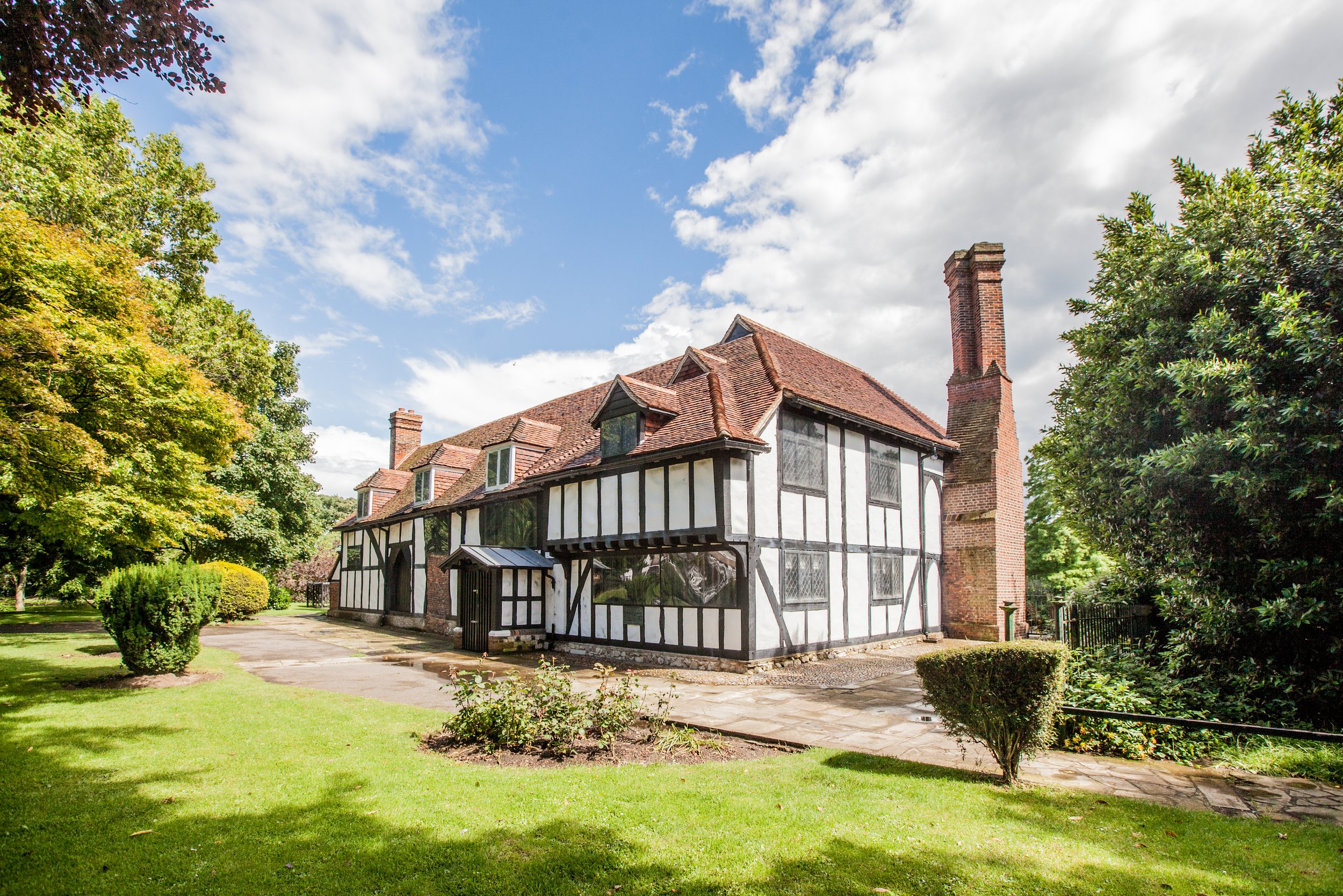Southchurch Hall, Southend.jpg
