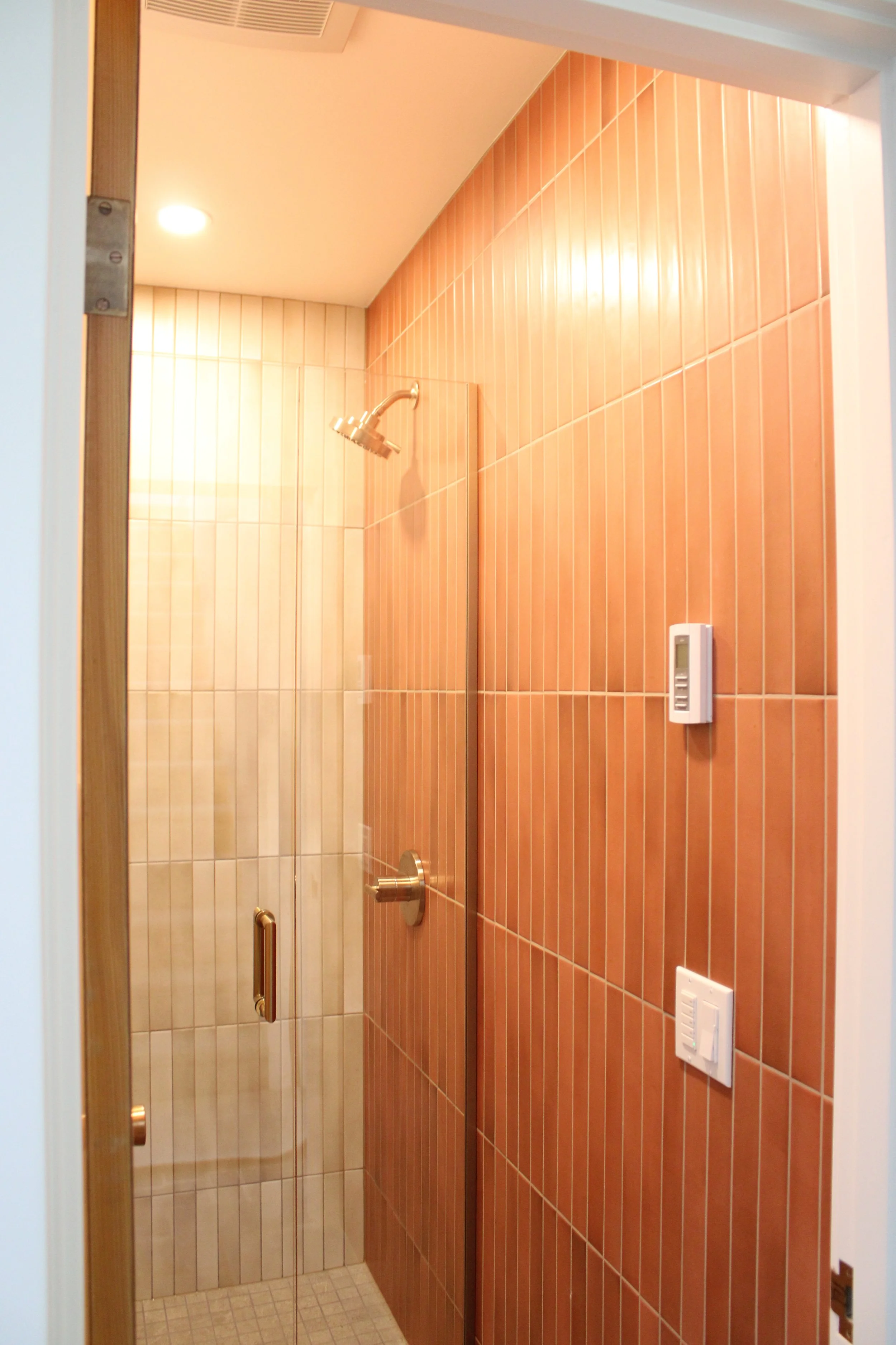 Interior Design. Home Remodel. Interior Designer. Whidbey Island. Whidbey Island interior design. Whidbey Island interior designer. Spatial Design. Kitchen with peninsula. Mid-century modern. MCM. 