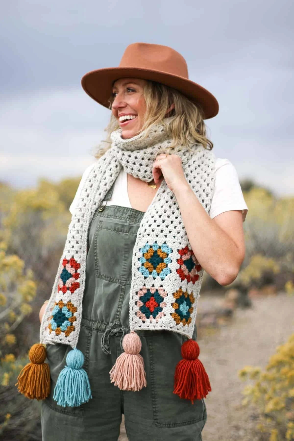 Make and Do Crew Granny Square Scarf