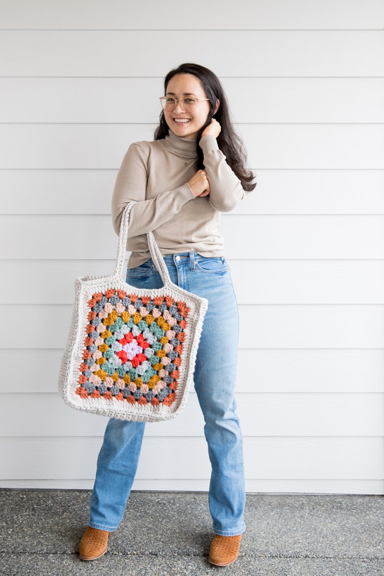 Delia Creates Granny Square Tote