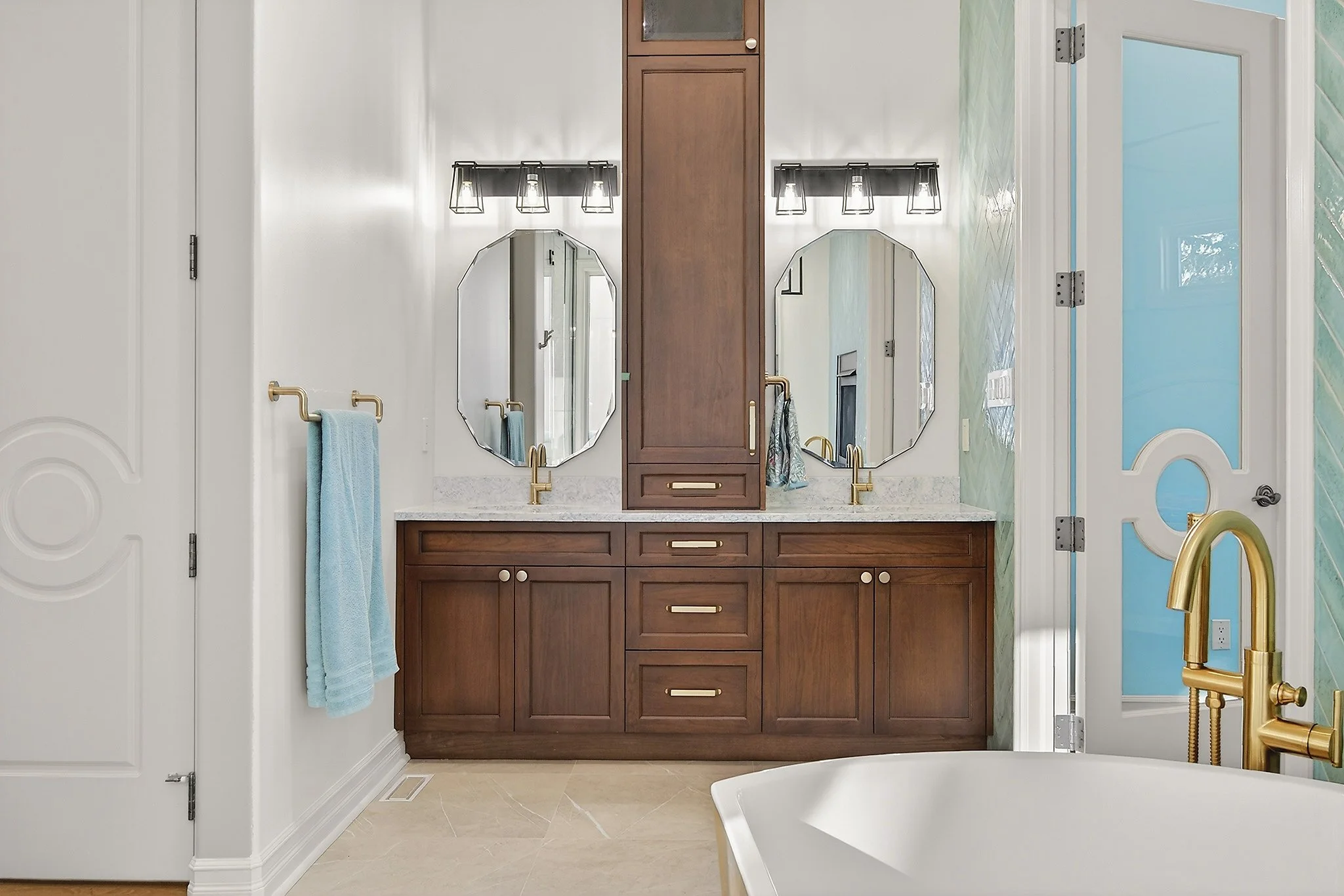 925 Hollingsworth_019.jpg