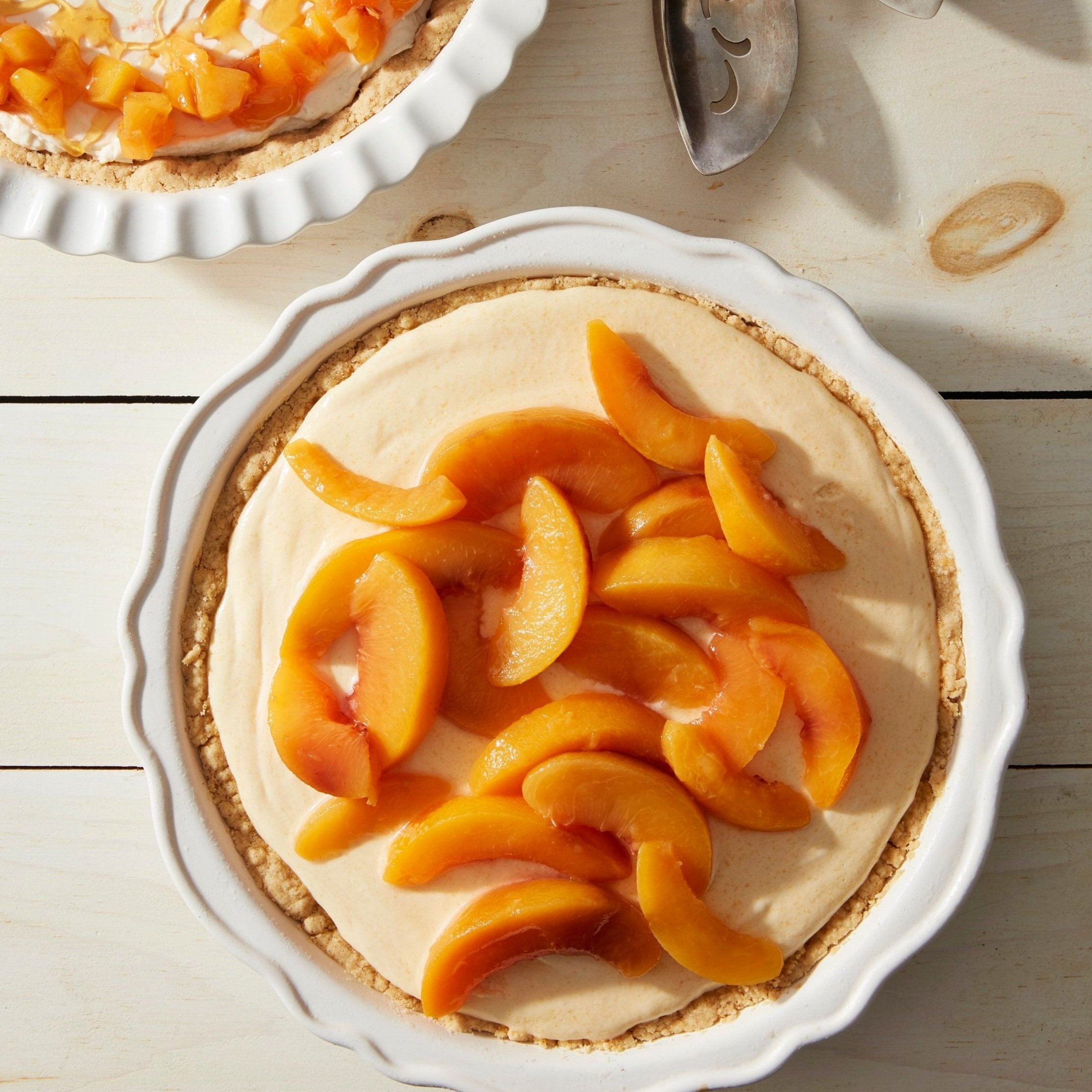 CH5_Peaches-Cream-Pie-Nectarine-Semifreddo-Pie_erin-mcdowell_book-on-pie_2019-11-22_mark-weinberg_5375.jpg