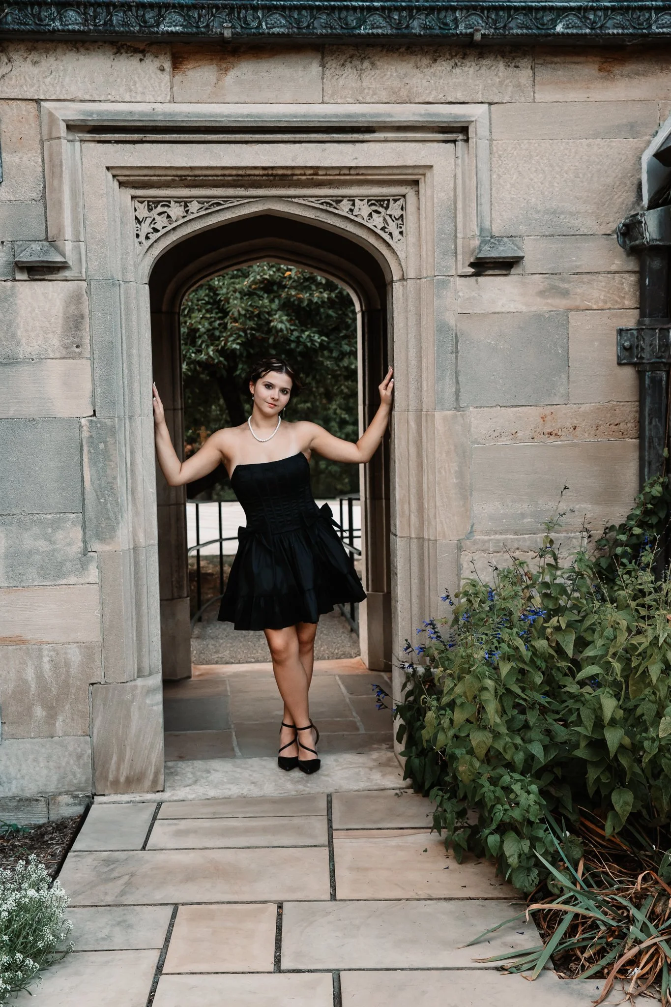 Senior girl in Hartwood Acres