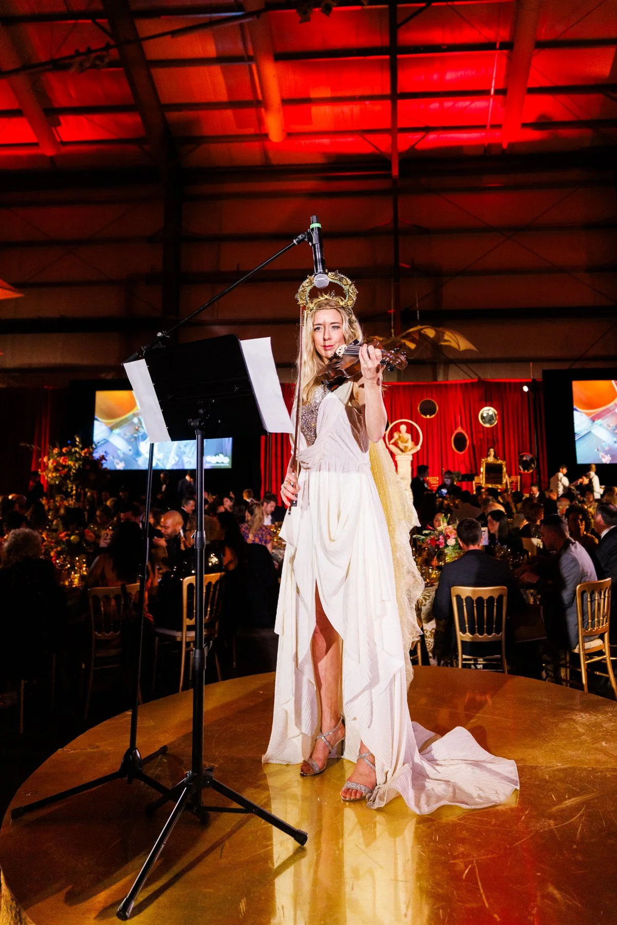 Elin Wolf performing live violin music at the Leonardo da Vinci exhibition at the California Science Center in Los Angeles