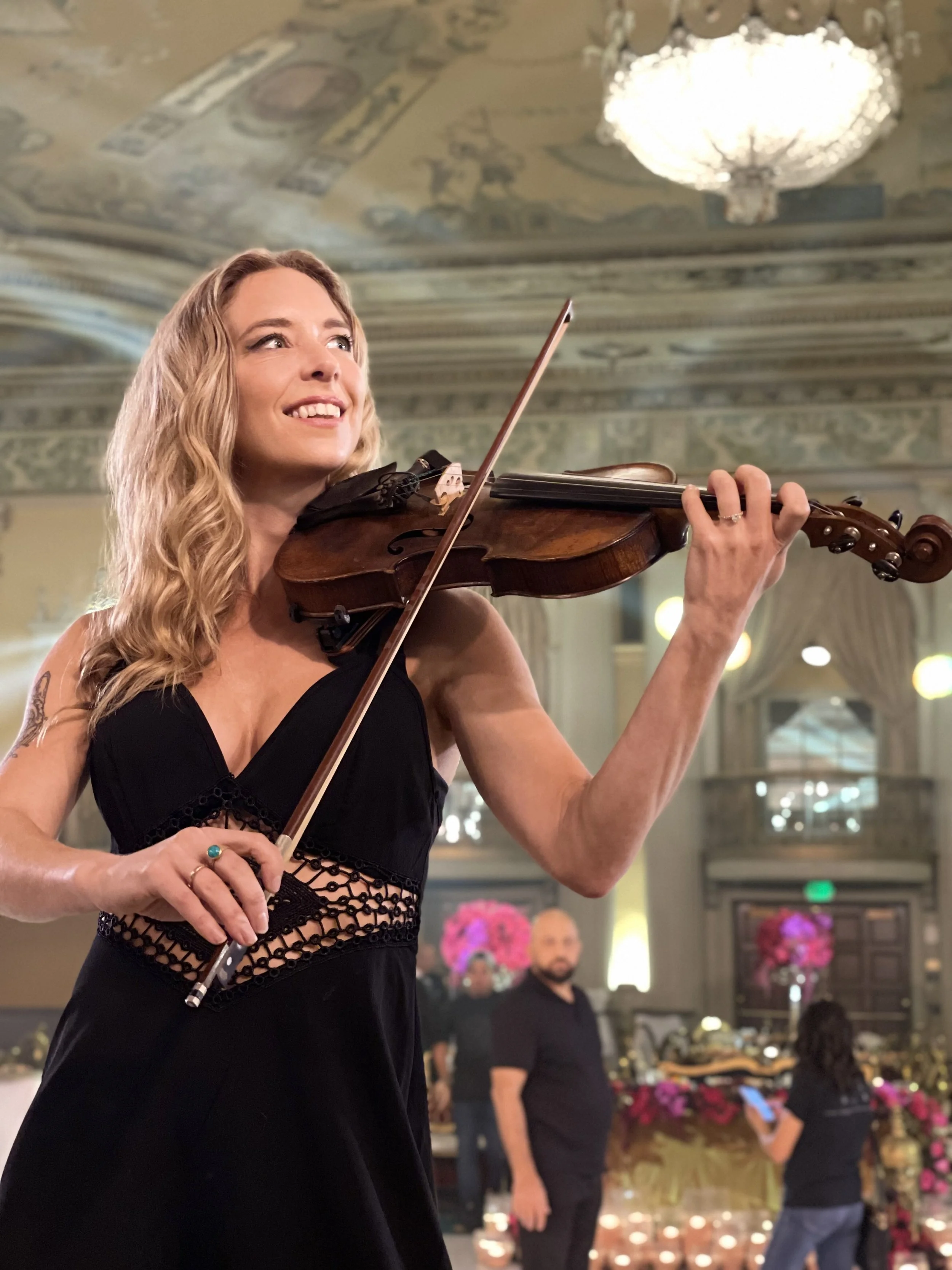 Elin Wolf performing live violin music at the Biltmore Hotel in Los Angeles