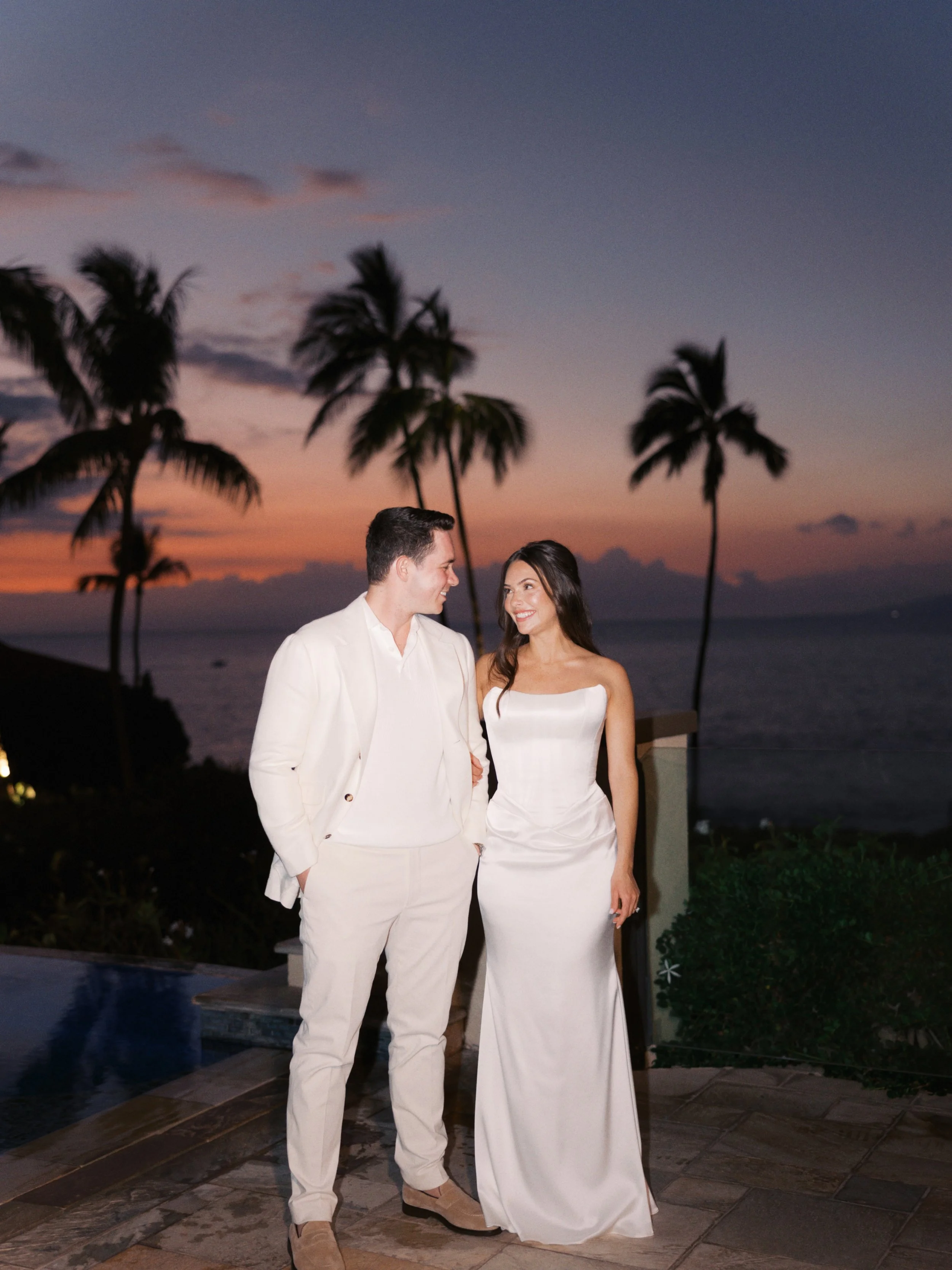 hannah-dmitriy-four-seasons-maui-welcome-party-32.jpg