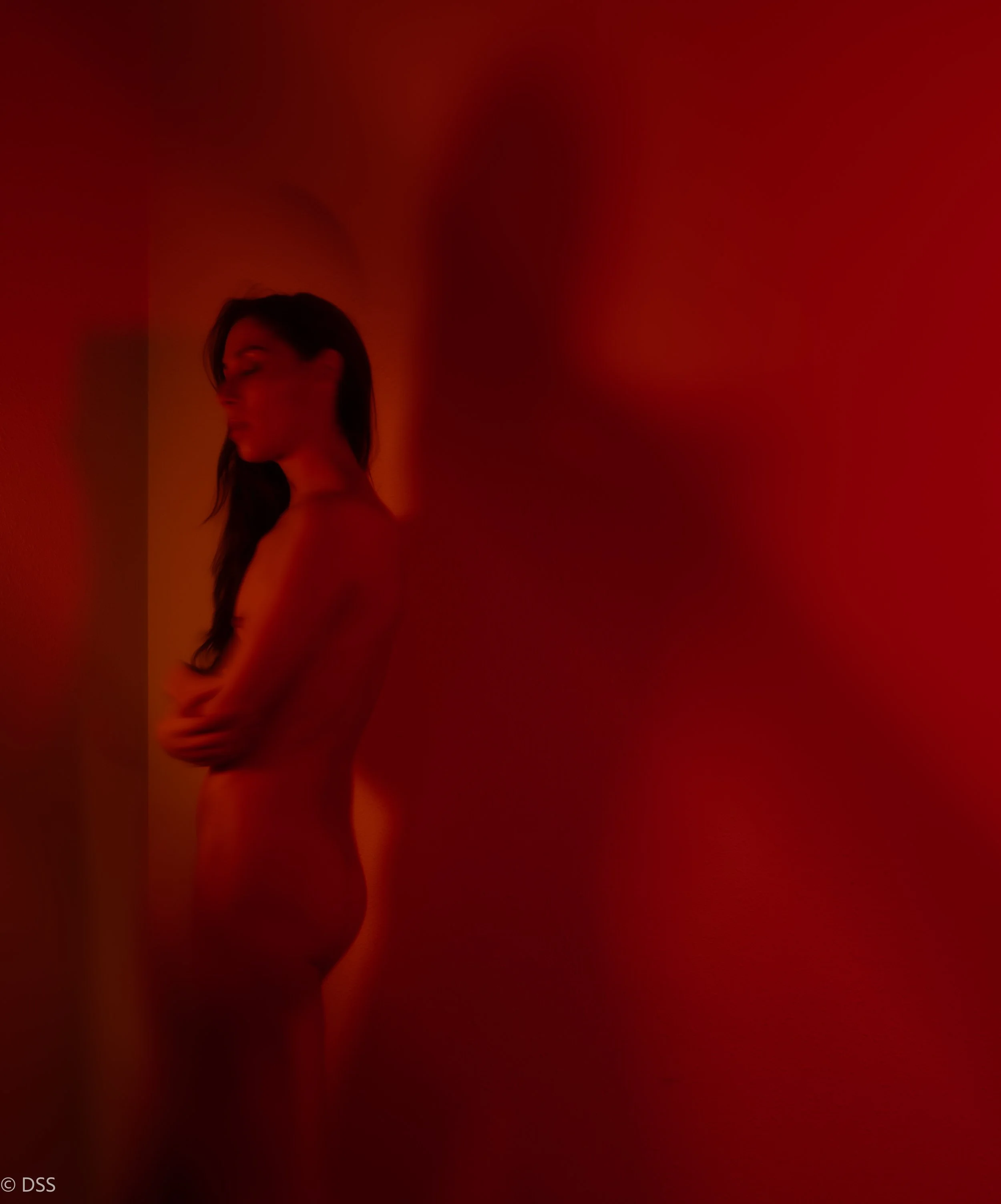 Copy of FloofiePantoneMoodyNudes-13.jpg