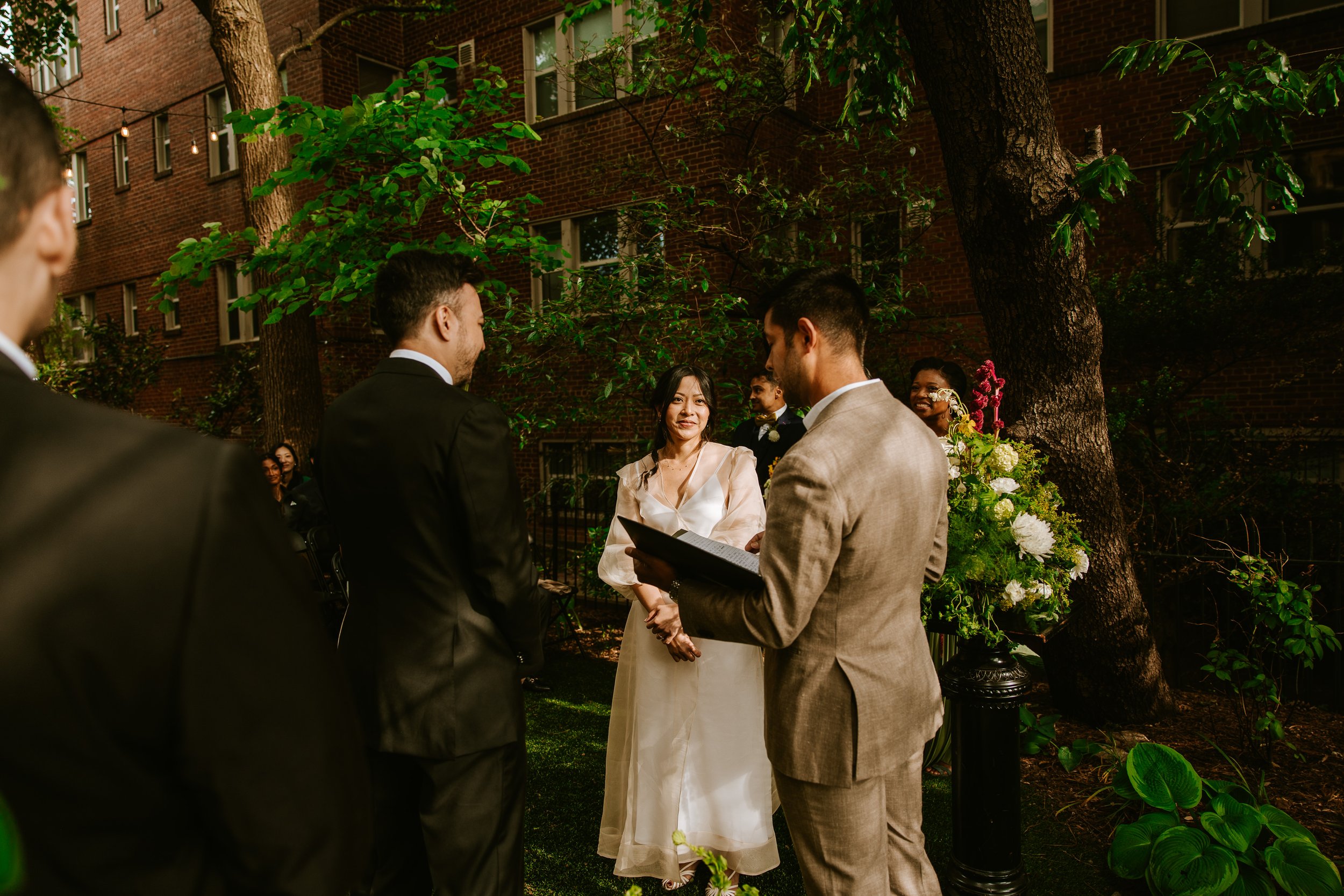 AlexLeePhoto__LisaNate_JosephineButlerParksCenter_CG6A1299.jpg