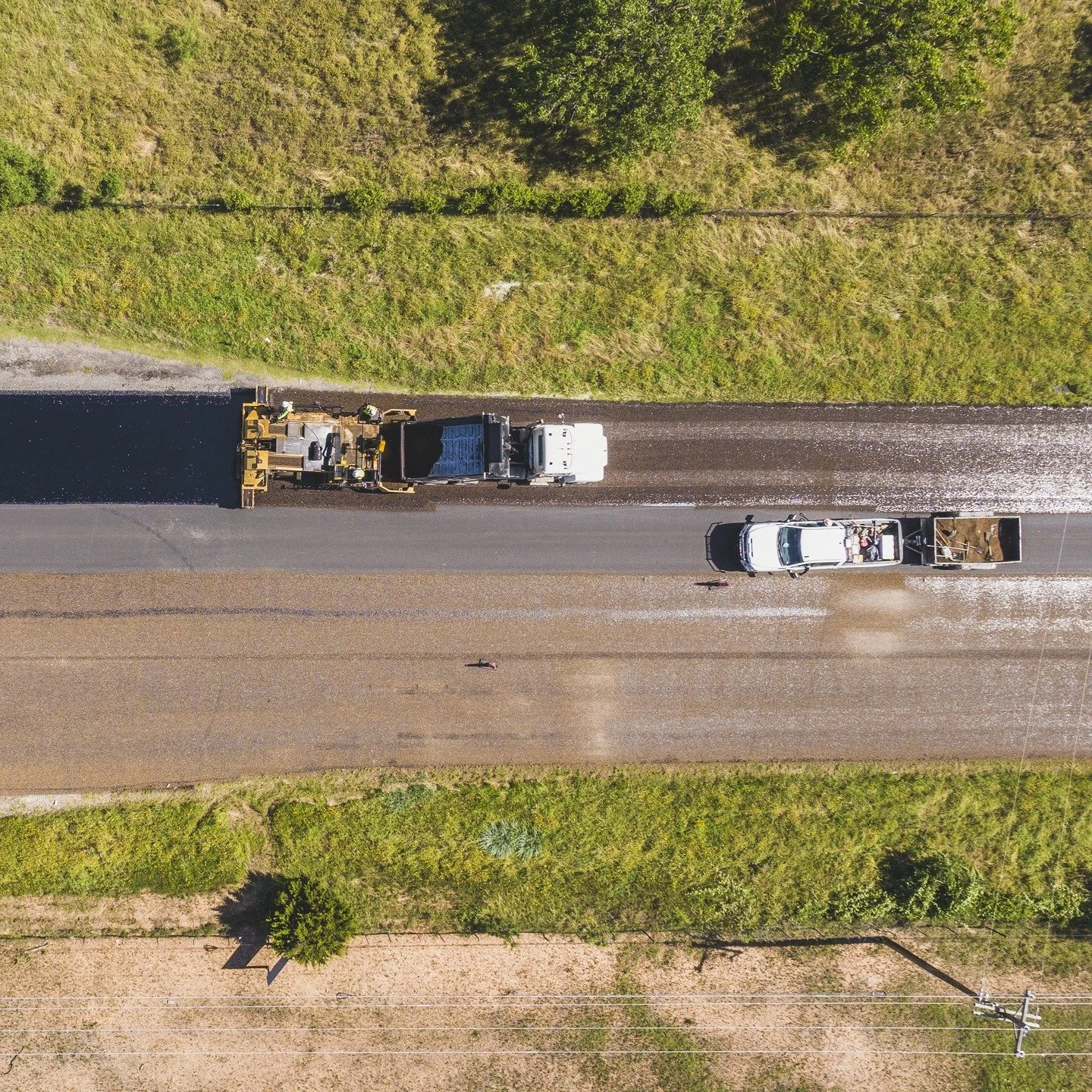 Chip seal in action. Every pass, every truck, every step working together to build something that lasts.

#AllenKellerCo #ChipSeal #TexasRoadWork #PavingCrew #HeavyCivilConstruction #BuiltToLast 
#HillCountryContractor