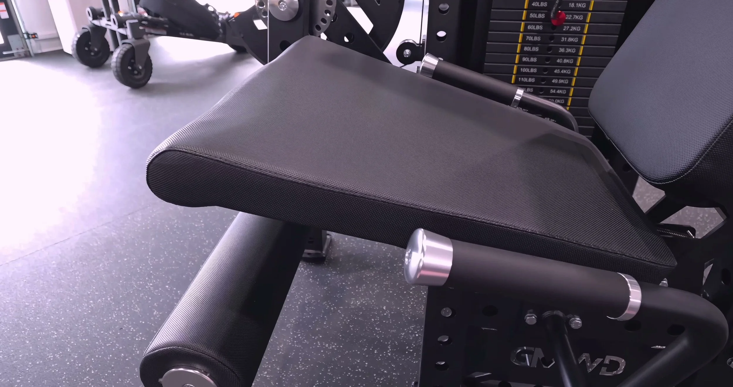 Visible creasing and folding on the grippy vinyl padding after a few months of use