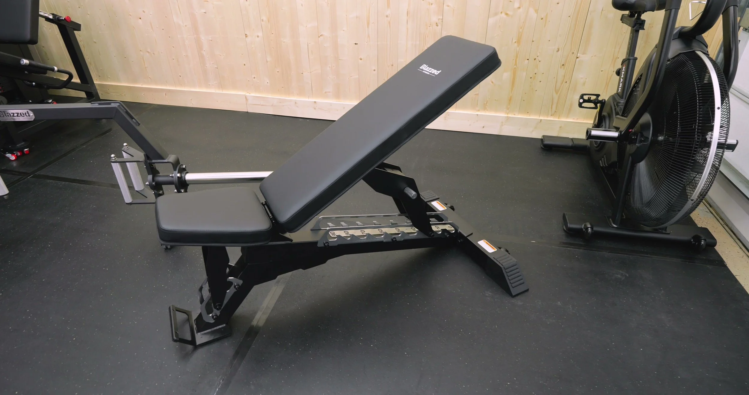 blazzed fitness x3 ladder bench adjustment and side knob close up